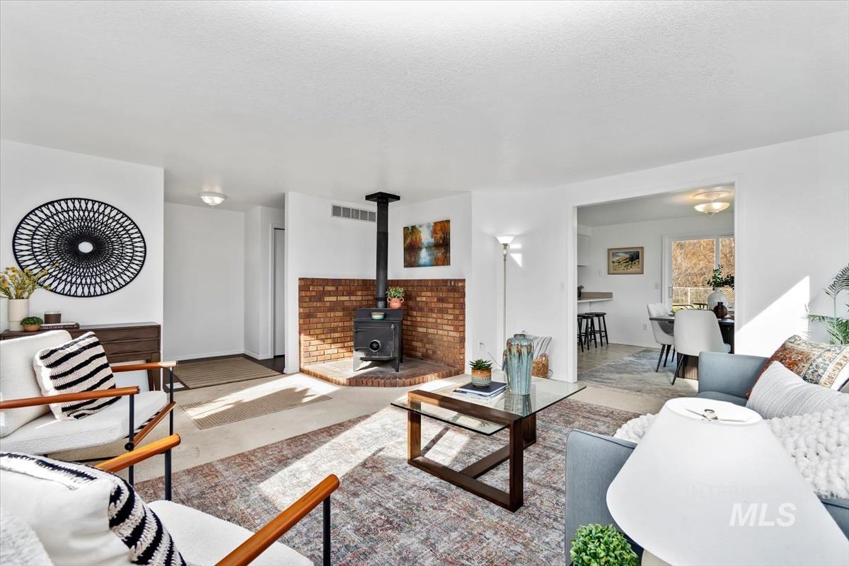 15750 Parkview Dr., Wilder, Idaho 83676, 4 Bedrooms, 2 Bathrooms, Residential For Sale, Price $1,100,000,MLS 98970842