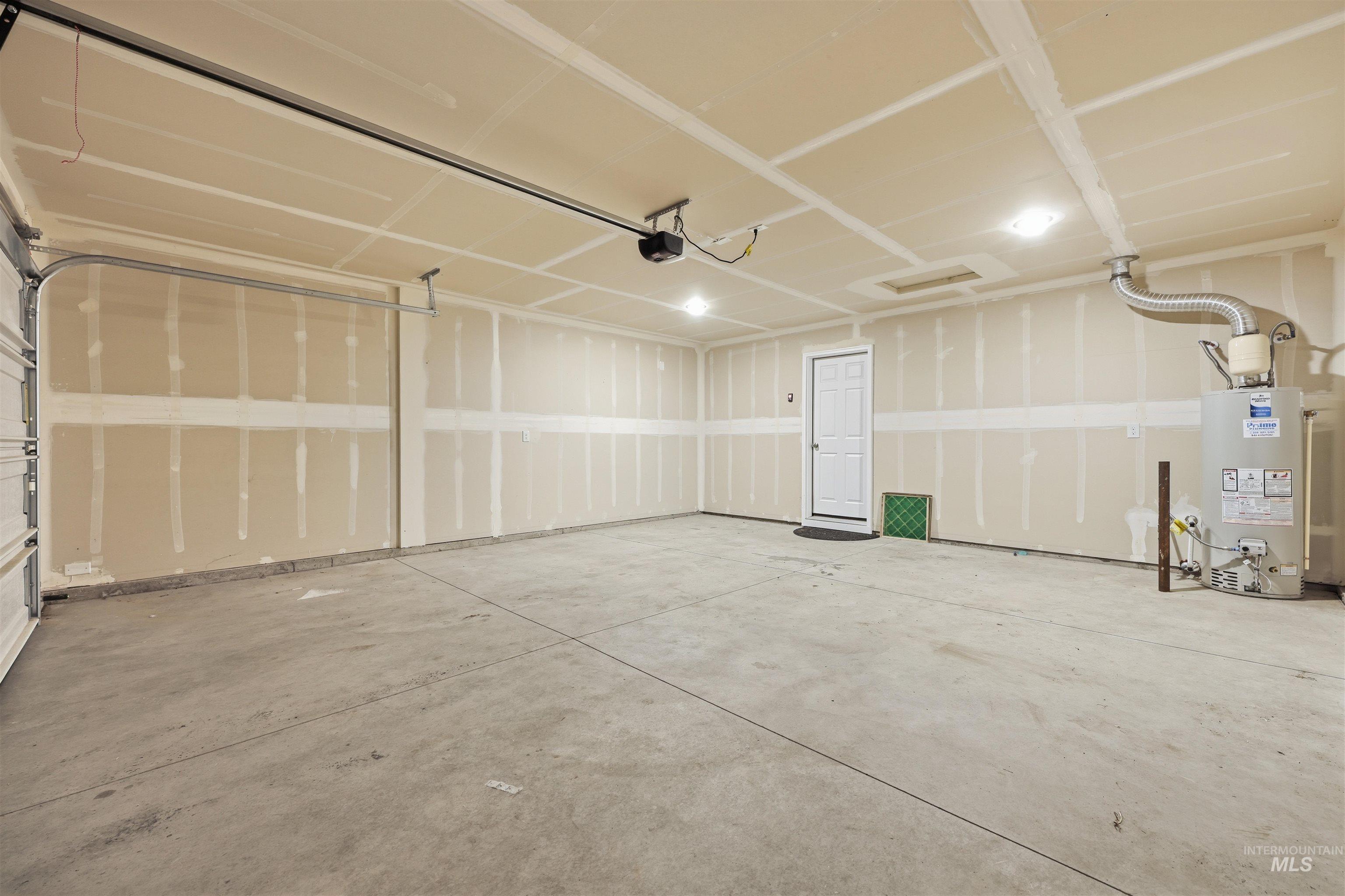 18376 N Strawflower Ave., Nampa, Idaho 83687, 3 Bedrooms, 2 Bathrooms, Residential For Sale, Price $409,000,MLS 98970846