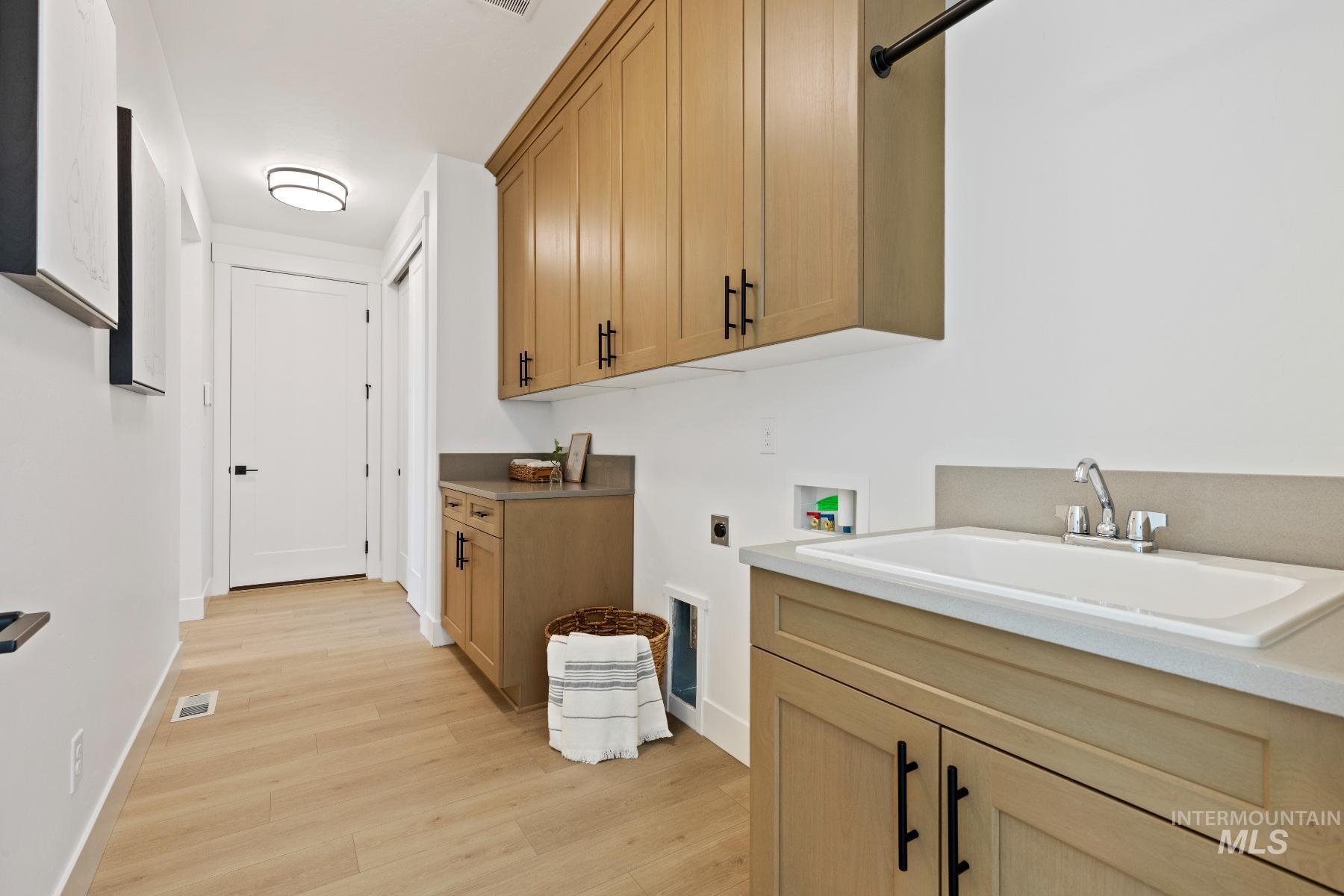 8523 W Happy Day Drive, Meridian, Idaho 83646, 4 Bedrooms, 2.5 Bathrooms, Residential For Sale, Price $854,900,MLS 98970848