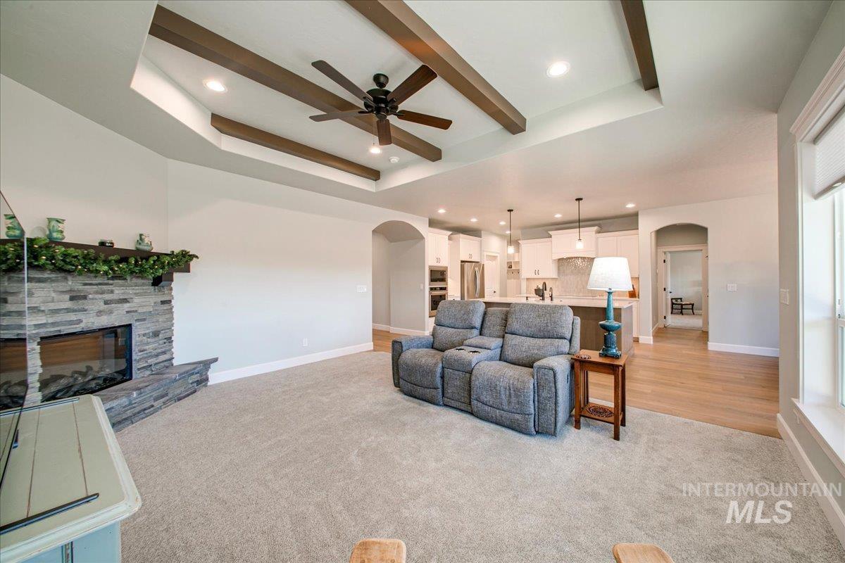 76 S Ziklag Ave, Kuna, Idaho 83634, 4 Bedrooms, 2 Bathrooms, Residential For Sale, Price $589,900,MLS 98970855