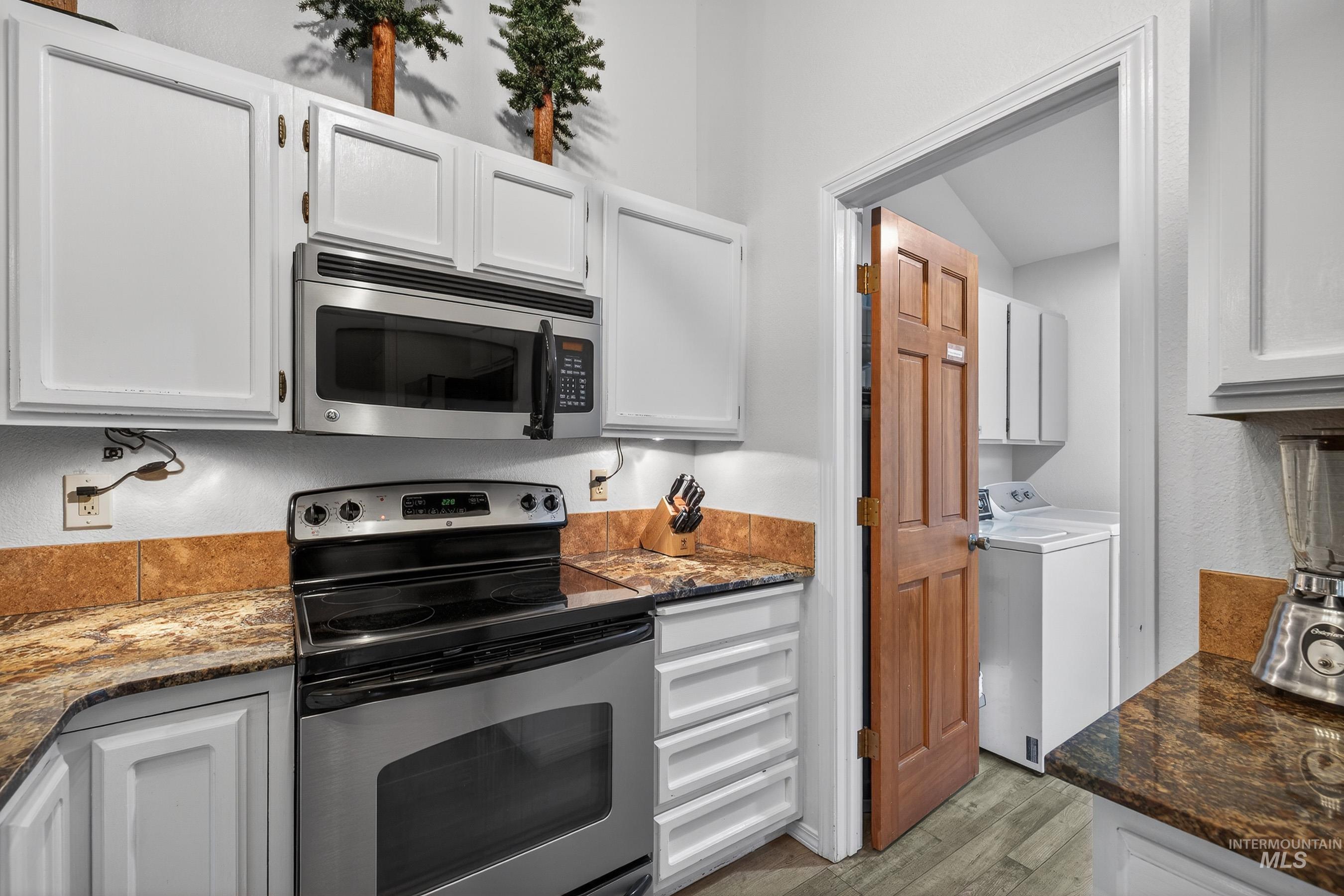 1607 Davis Ave, McCall, Idaho 83638, 2 Bedrooms, 1 Bathroom, Residential For Sale, Price $449,000, 98970856