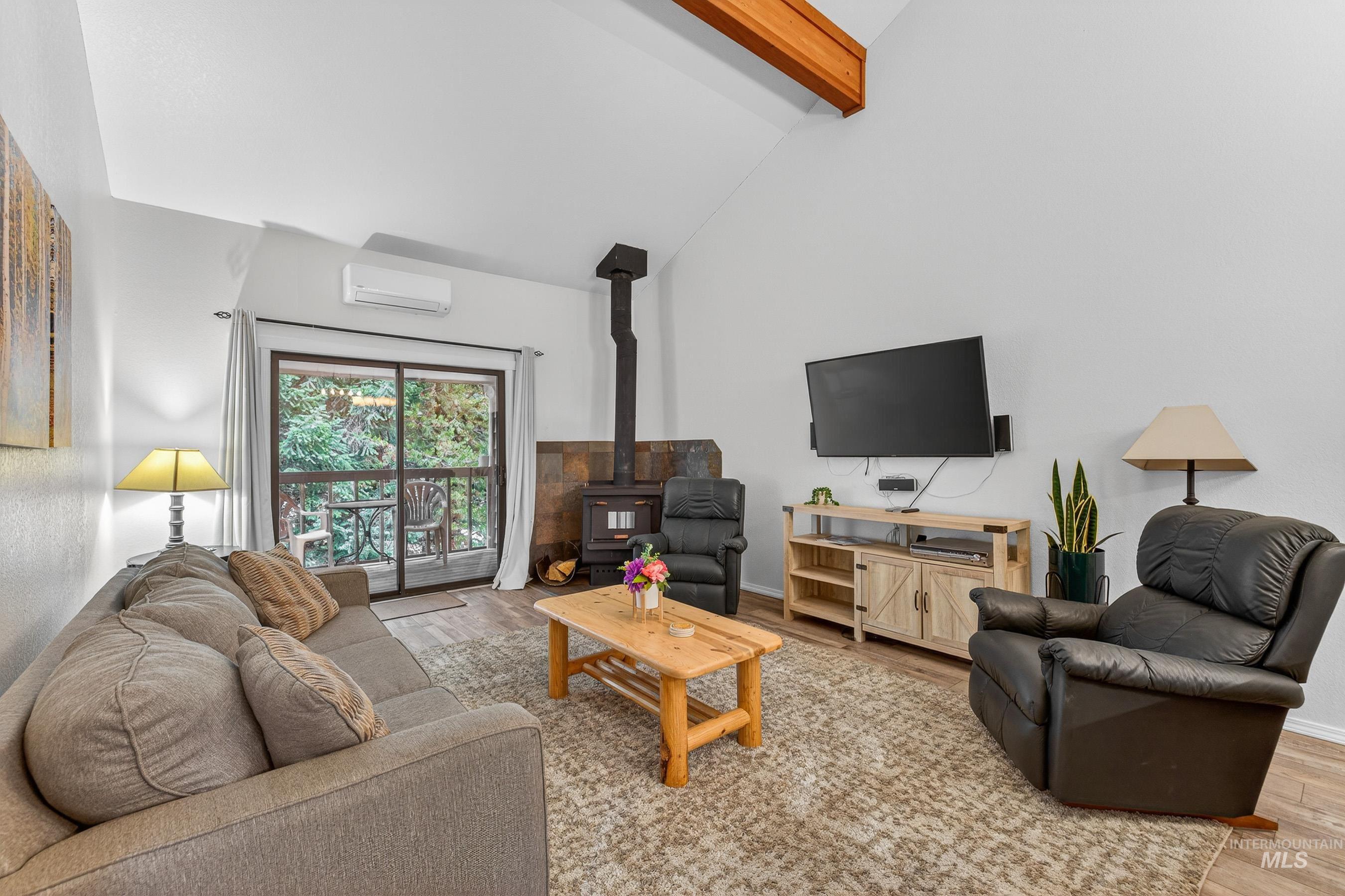 1607 Davis Ave, McCall, Idaho 83638, 2 Bedrooms, 1 Bathroom, Residential For Sale, Price $449,000, 98970856