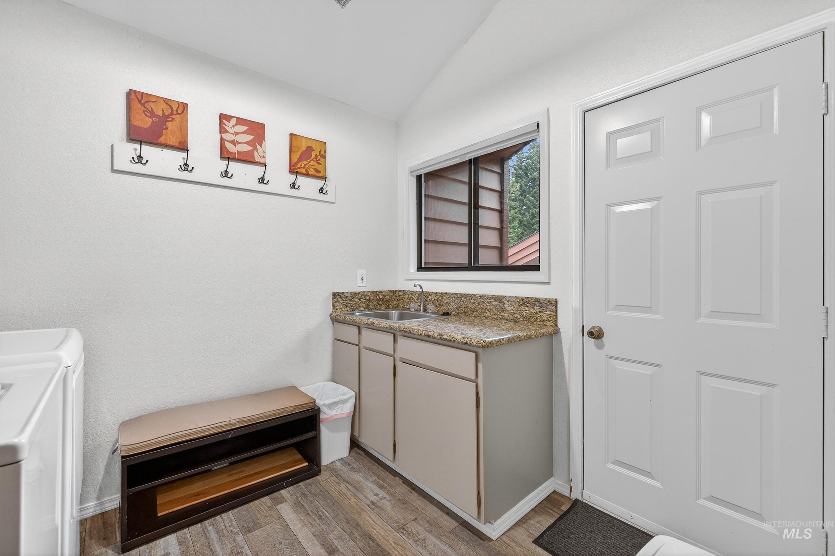 1607 Davis Ave, McCall, Idaho 83638, 2 Bedrooms, 1 Bathroom, Residential For Sale, Price $449,000, 98970856