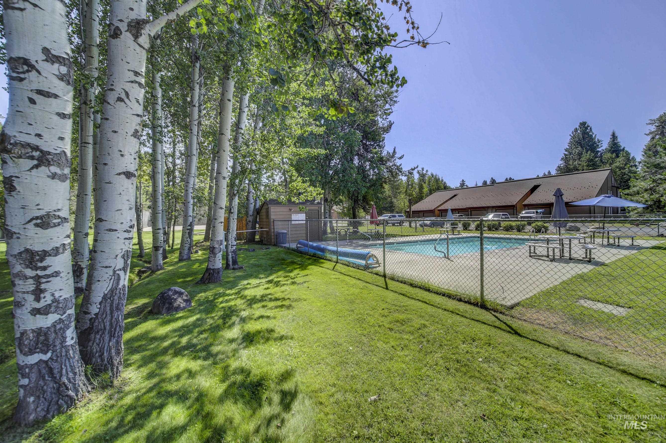 1607 Davis Ave, McCall, Idaho 83638, 2 Bedrooms, 1 Bathroom, Residential For Sale, Price $449,000, 98970856