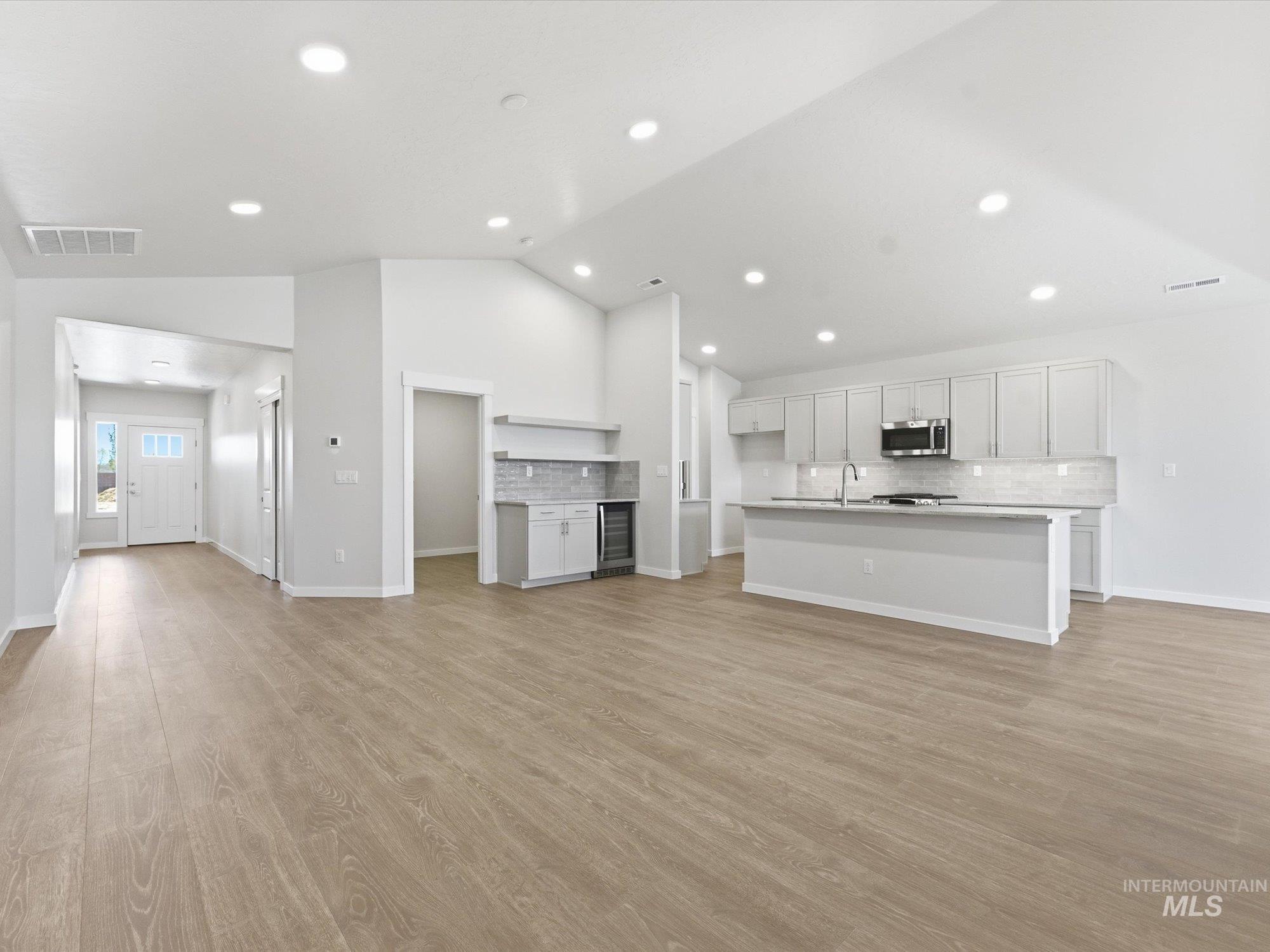 5895 N Garbo Avenue, Meridian, Idaho 83646, 3 Bedrooms, 2 Bathrooms, Residential For Sale, Price $612,990,MLS 98970857
