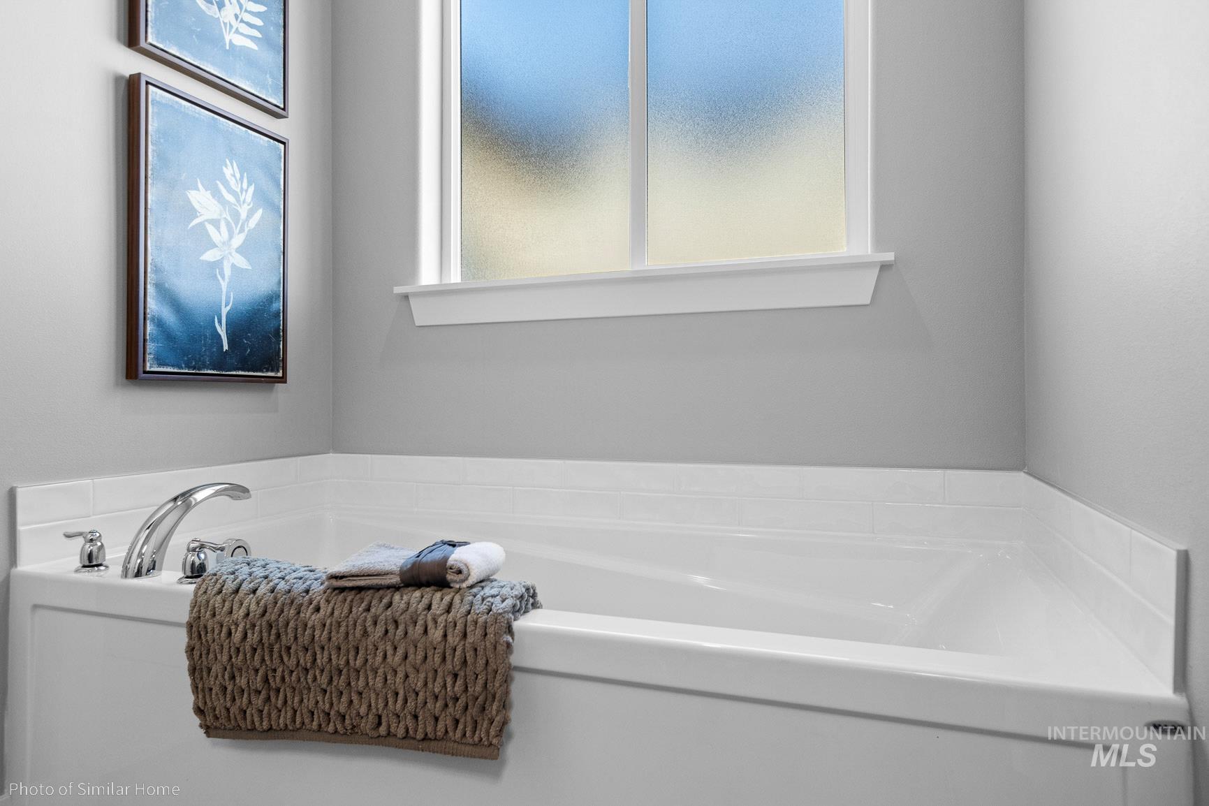 382 W Gleason Court, Meridian, Idaho 83646, 4 Bedrooms, 2 Bathrooms, Residential For Sale, Price $649,990,MLS 98970858