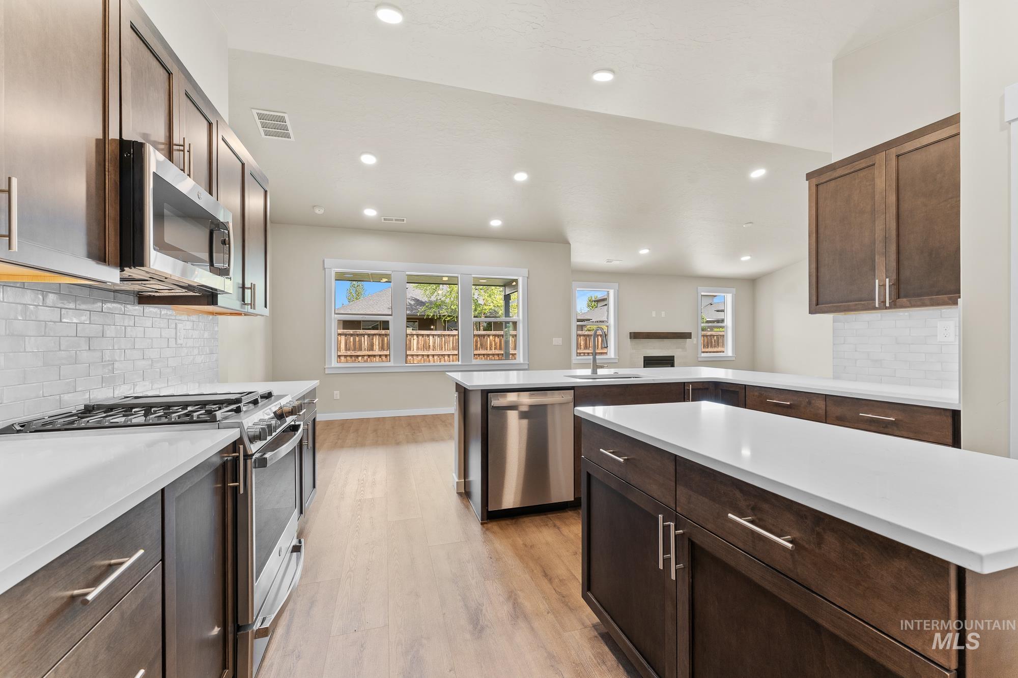 382 W Gleason Court, Meridian, Idaho 83646, 4 Bedrooms, 2 Bathrooms, Residential For Sale, Price $649,990,MLS 98970858