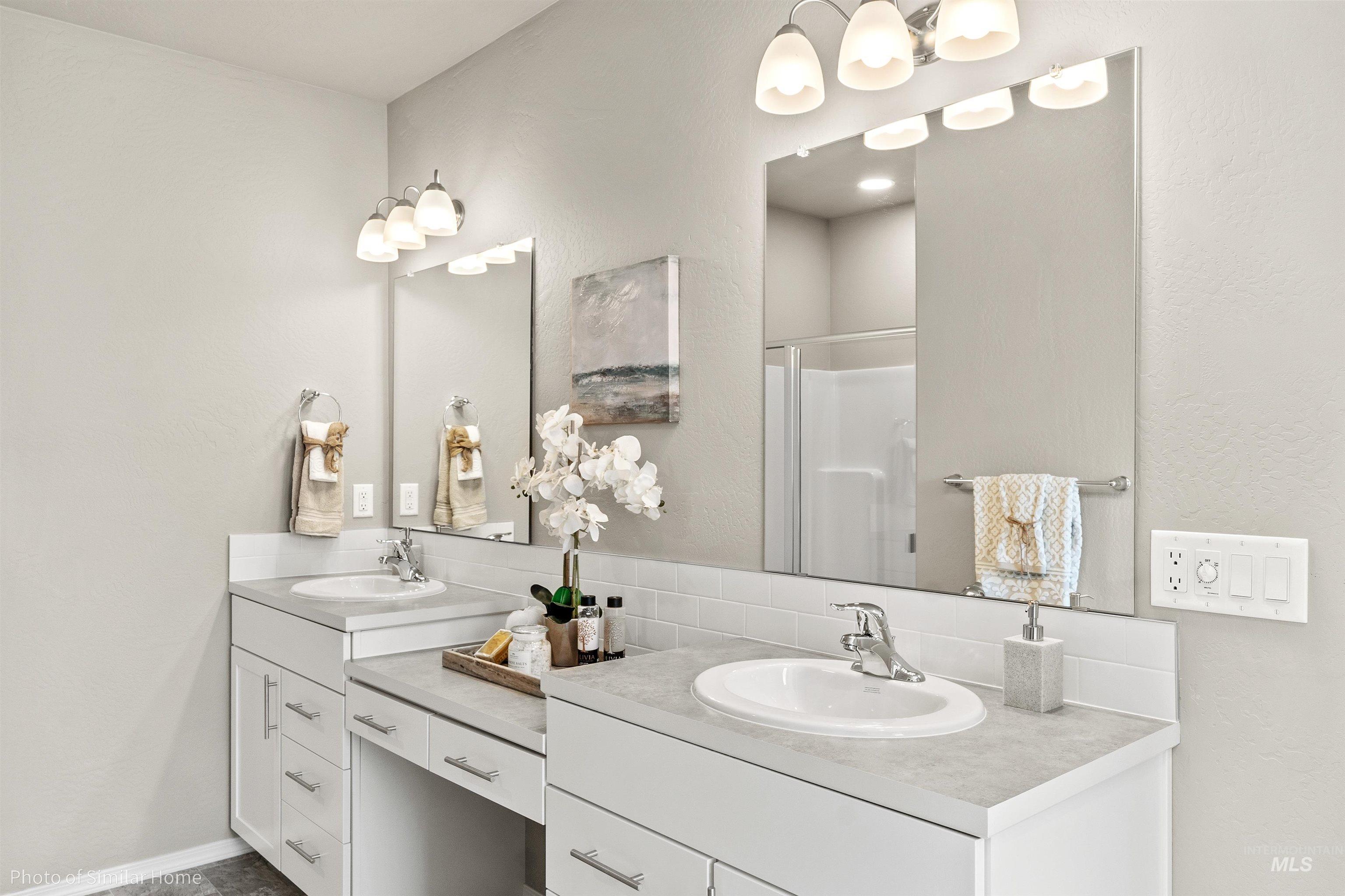 382 W Gleason Court, Meridian, Idaho 83646, 4 Bedrooms, 2 Bathrooms, Residential For Sale, Price $649,990,MLS 98970858