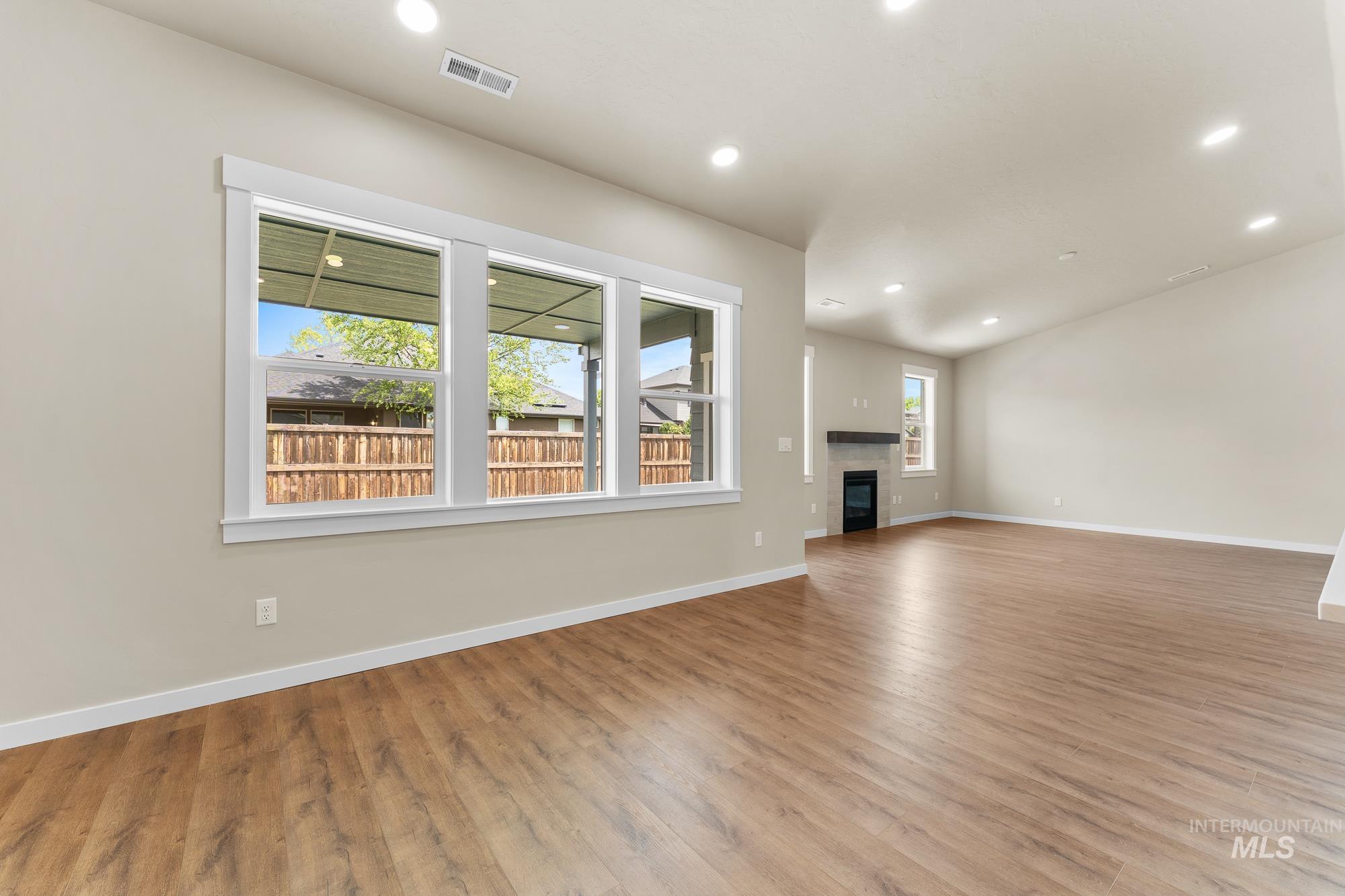 382 W Gleason Court, Meridian, Idaho 83646, 4 Bedrooms, 2 Bathrooms, Residential For Sale, Price $649,990,MLS 98970858