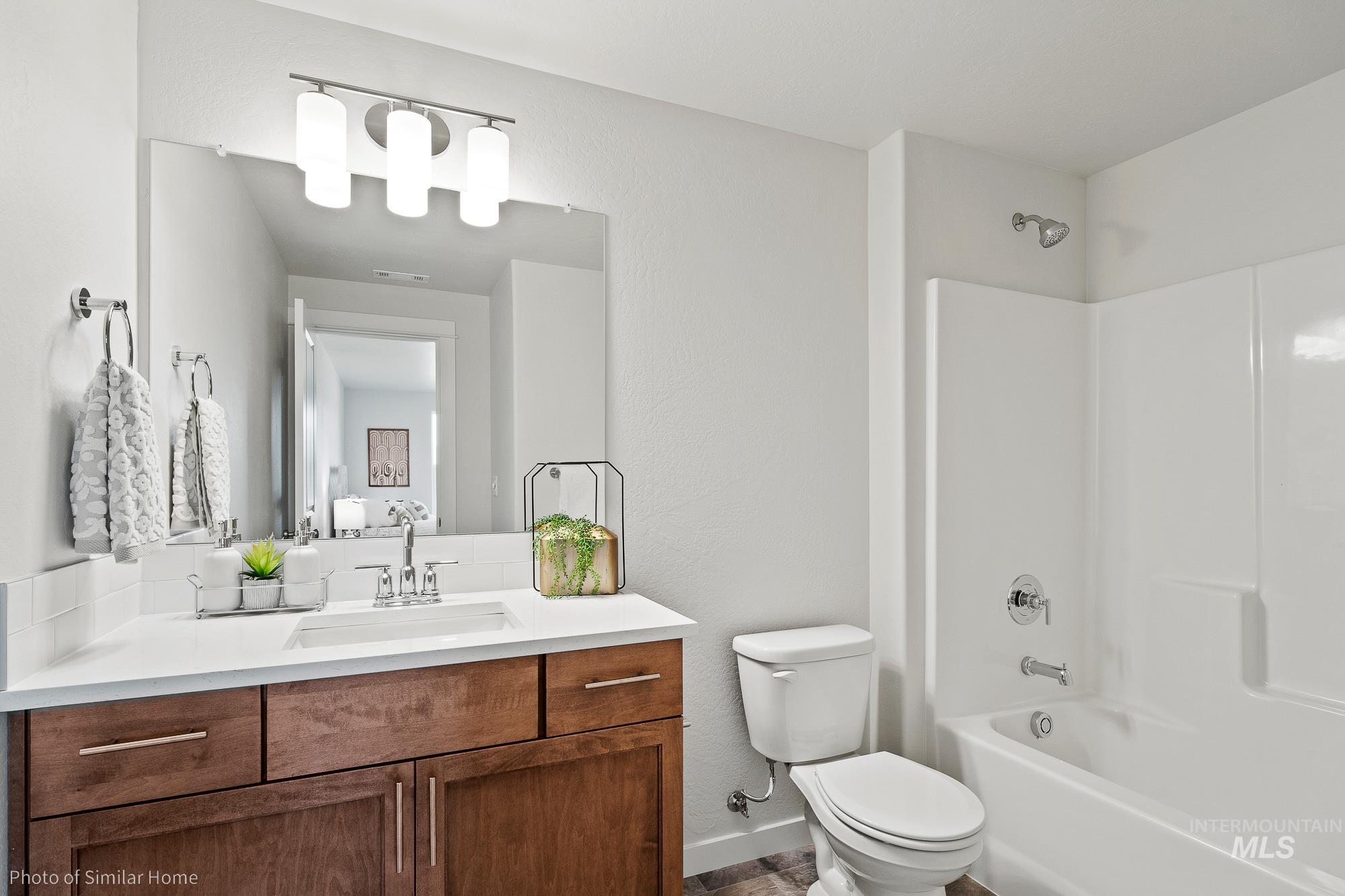 5609 E Lekeitio Village Drive, Nampa, Idaho 83687, 4 Bedrooms, 2 Bathrooms, Residential For Sale, Price $489,990,MLS 98970859