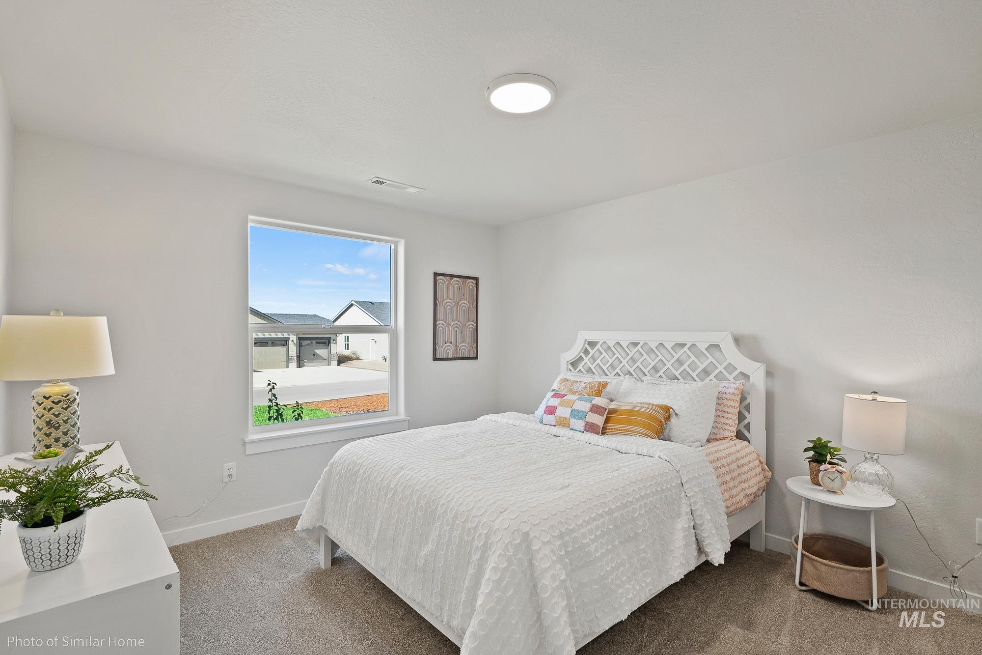 5609 E Lekeitio Village Drive, Nampa, Idaho 83687, 4 Bedrooms, 2 Bathrooms, Residential For Sale, Price $489,990,MLS 98970859