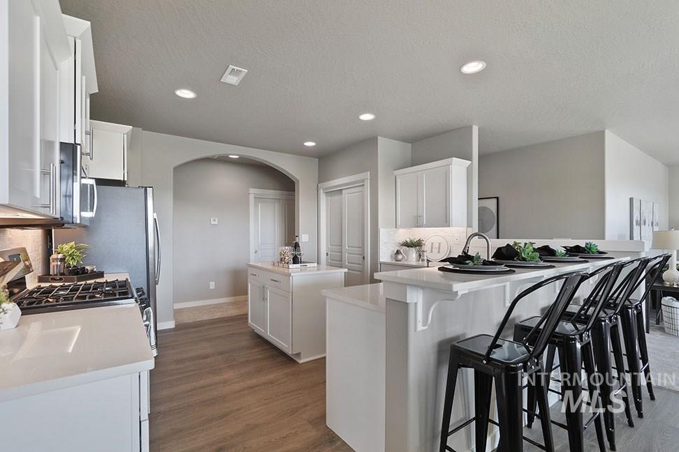 5610 E Lekeitio Village Drive, Nampa, Idaho 83687, 4 Bedrooms, 2 Bathrooms, Residential For Sale, Price $526,990,MLS 98970860