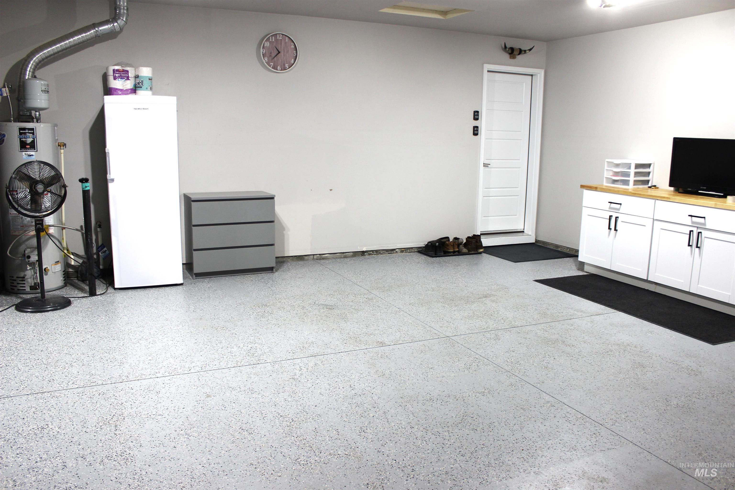 17271 N Wingtip Way, Nampa, Idaho 83687, 4 Bedrooms, 2 Bathrooms, Residential For Sale, Price $454,990,MLS 98970861