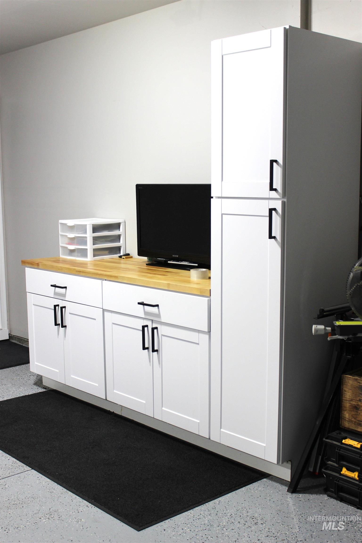 17271 N Wingtip Way, Nampa, Idaho 83687, 4 Bedrooms, 2 Bathrooms, Residential For Sale, Price $454,990,MLS 98970861