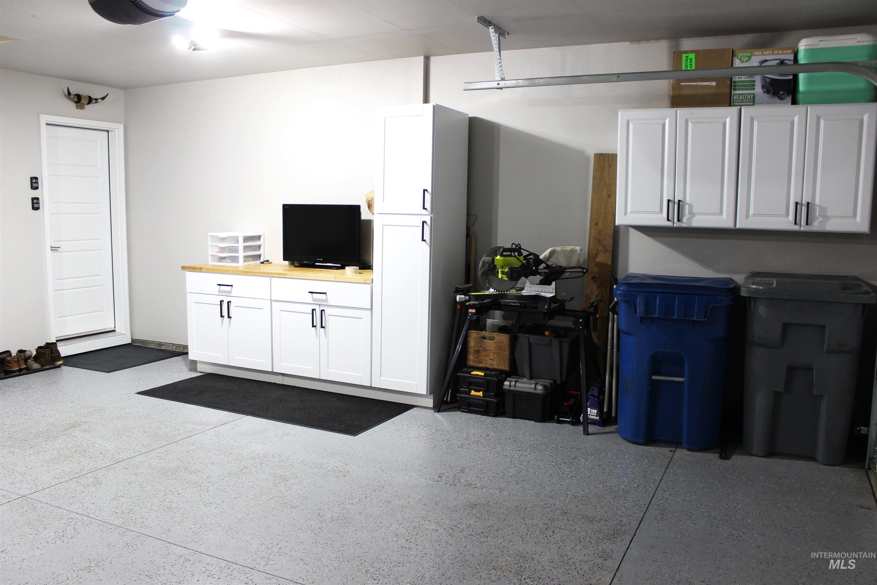 17271 N Wingtip Way, Nampa, Idaho 83687, 4 Bedrooms, 2 Bathrooms, Residential For Sale, Price $454,990,MLS 98970861