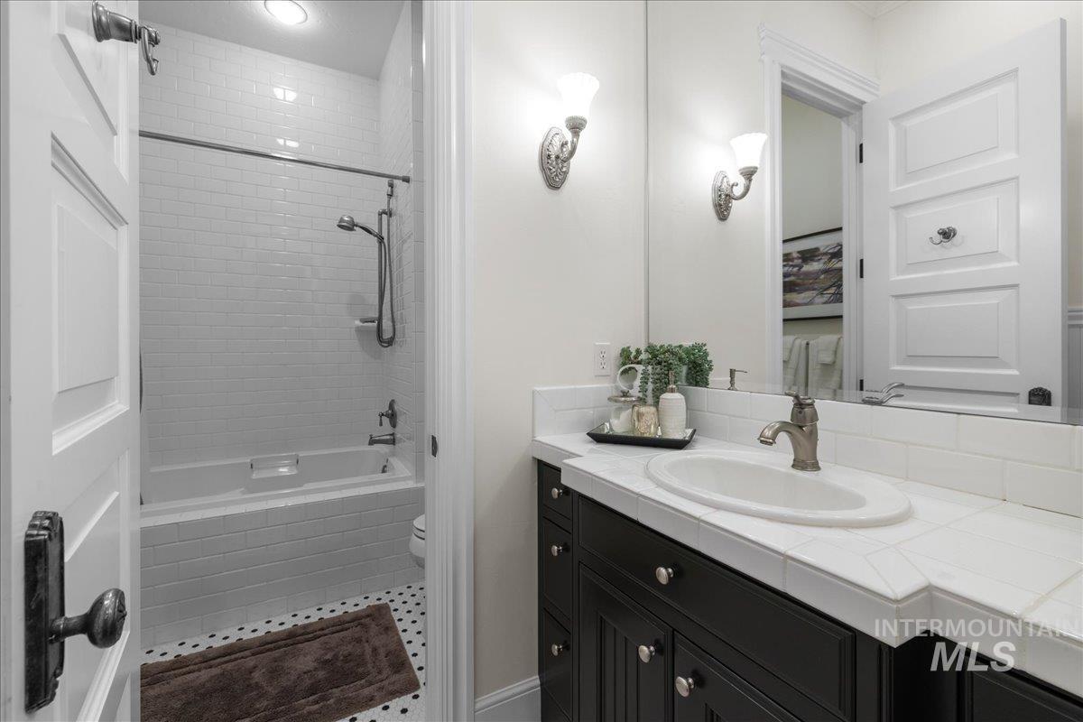 8177 N N Stonebriar Lane, Meridian, Idaho 83646, 5 Bedrooms, 4.5 Bathrooms, Residential For Sale, Price $4,288,000,MLS 98970862