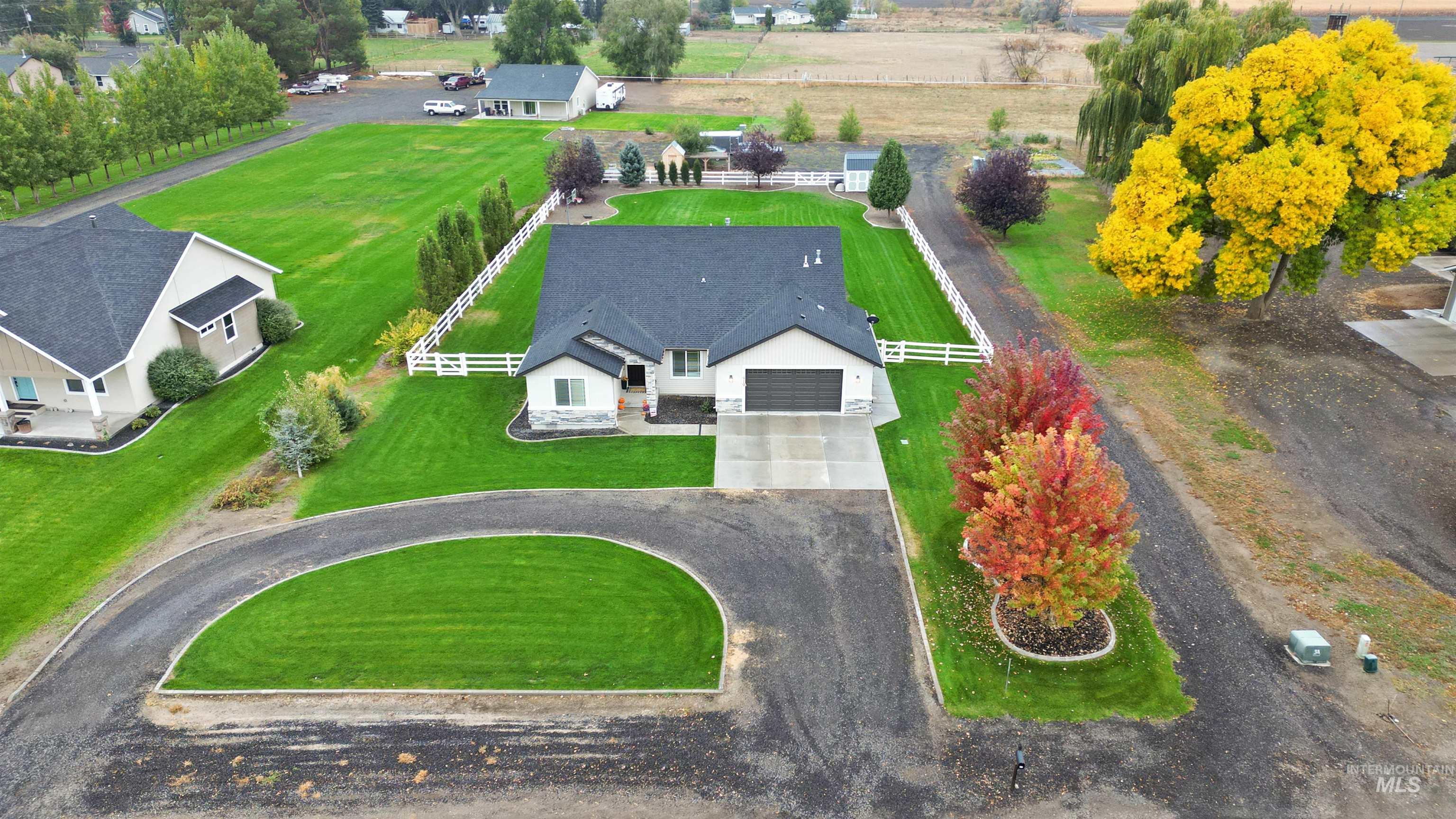 919 9th Avenue East, Gooding, Idaho 83330, 3 Bedrooms, 2.5 Bathrooms, Residential For Sale, Price $619,900, 98970869
