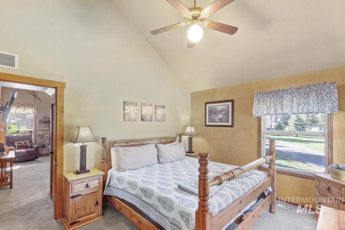 13098 Hillhouse Loop, Donnelly, Idaho 83615, 3 Bedrooms, 3 Bathrooms, Residential For Sale, Price $745,000,MLS 98970870