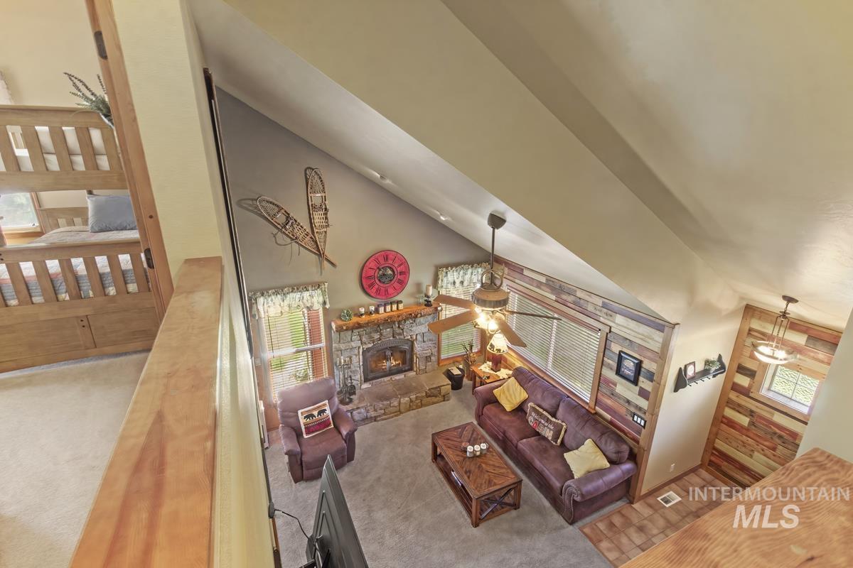 13098 Hillhouse Loop, Donnelly, Idaho 83615, 3 Bedrooms, 3 Bathrooms, Residential For Sale, Price $745,000,MLS 98970870