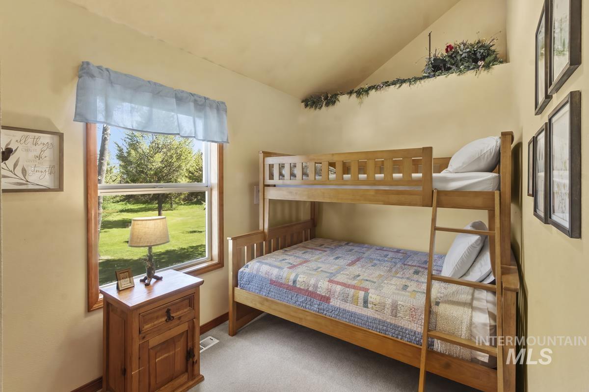 13098 Hillhouse Loop, Donnelly, Idaho 83615, 3 Bedrooms, 3 Bathrooms, Residential For Sale, Price $745,000,MLS 98970870