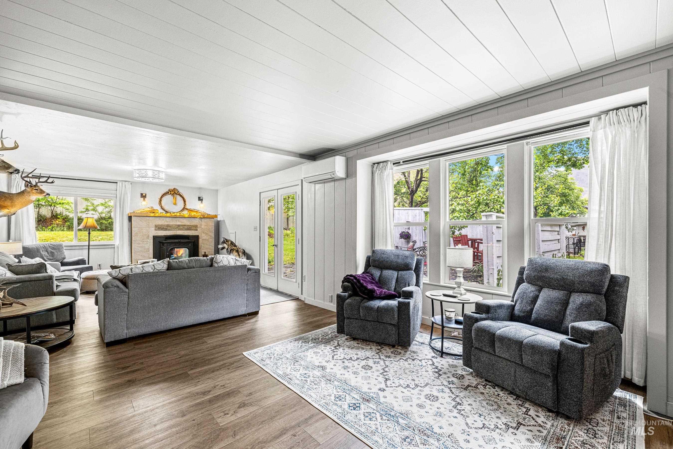 509 S Main St, Riggins, Idaho 83549, 4 Bedrooms, 3 Bathrooms, Residential For Sale, Price $599,000, 98970871