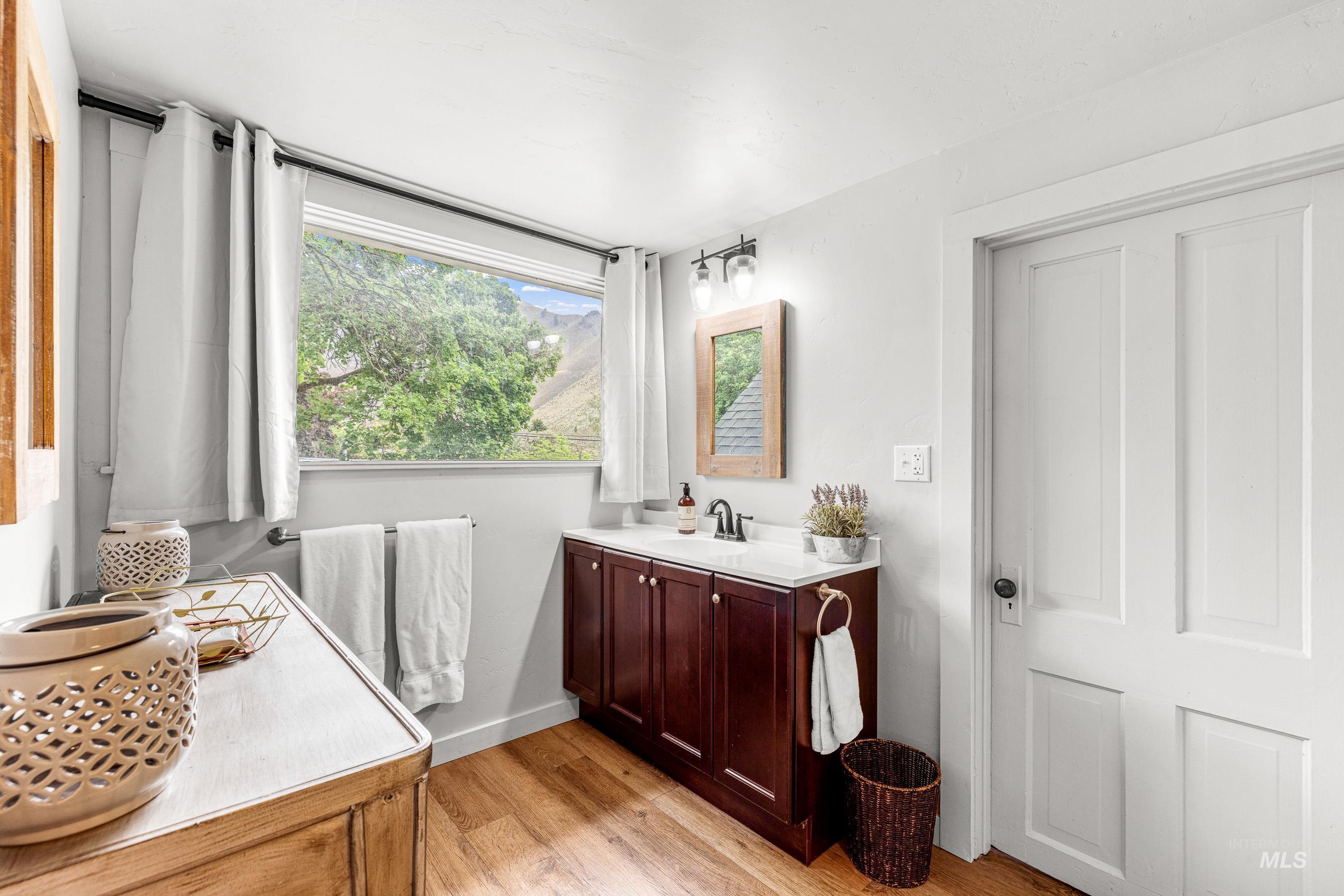 509 S Main St, Riggins, Idaho 83549, 4 Bedrooms, 3 Bathrooms, Residential For Sale, Price $599,000, 98970871