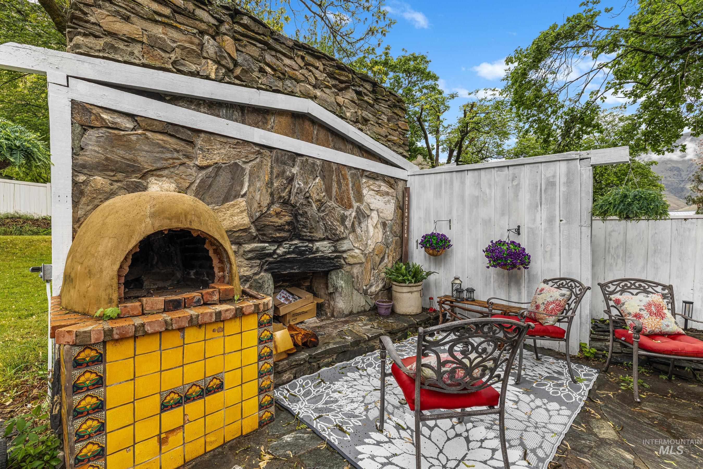 509 S Main St, Riggins, Idaho 83549, 4 Bedrooms, 3 Bathrooms, Residential For Sale, Price $599,000, 98970871