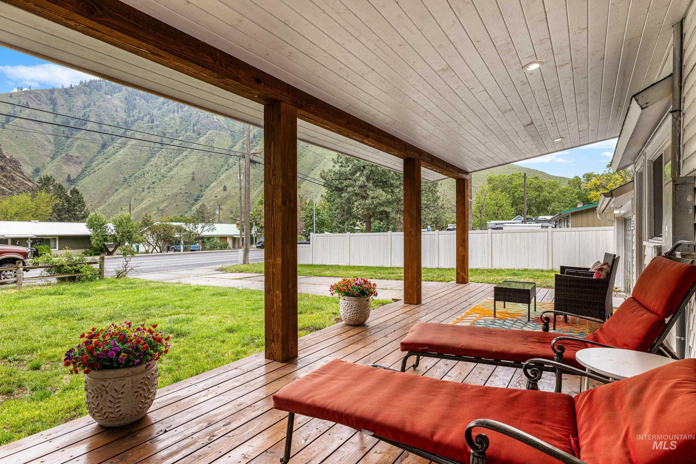 509 S Main St, Riggins, Idaho 83549, 4 Bedrooms, 3 Bathrooms, Residential For Sale, Price $599,000, 98970871