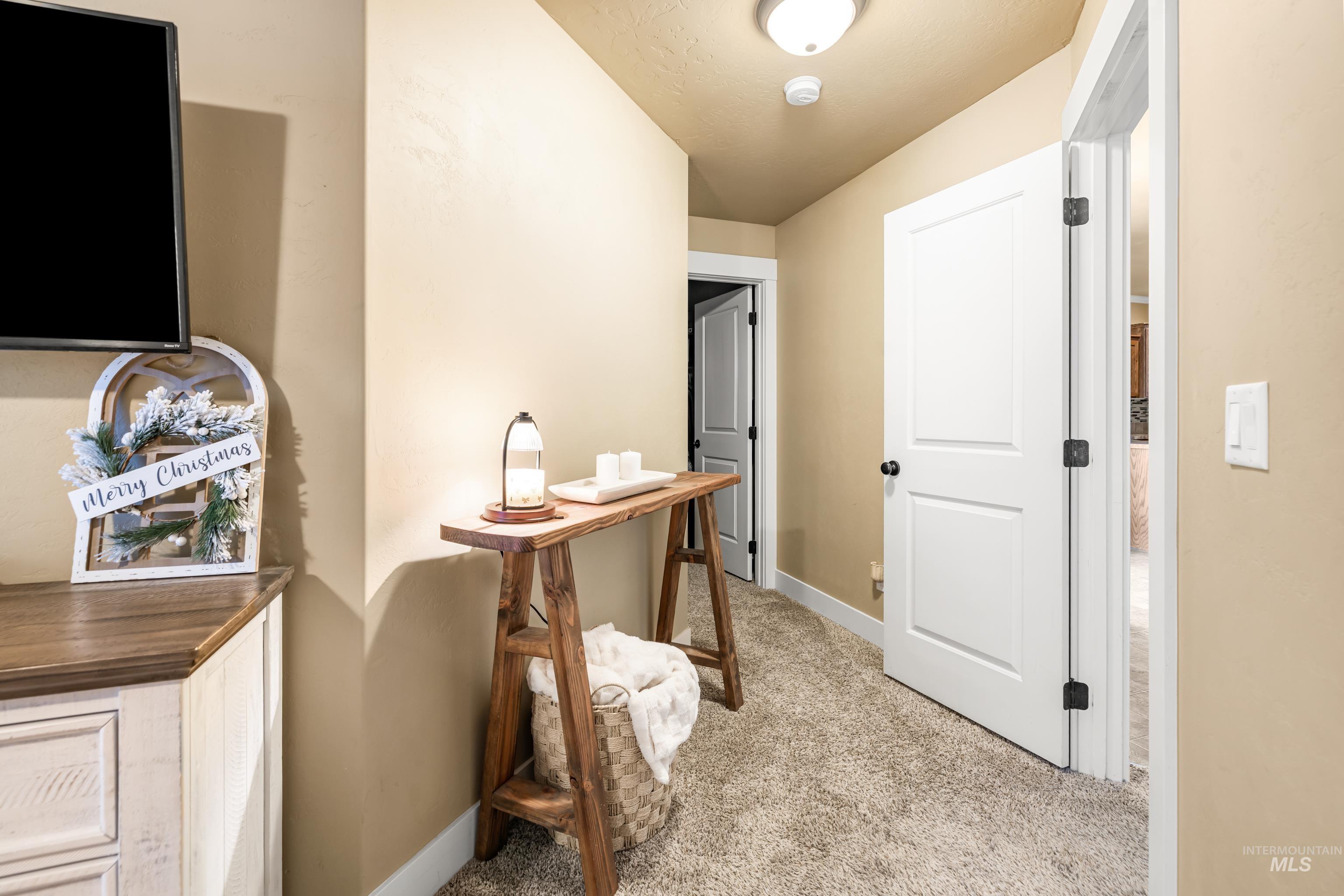 1110 SW Bonnie St, Mountain Home, Idaho 83647, 3 Bedrooms, 2 Bathrooms, Residential For Sale, Price $375,000,MLS 98970872