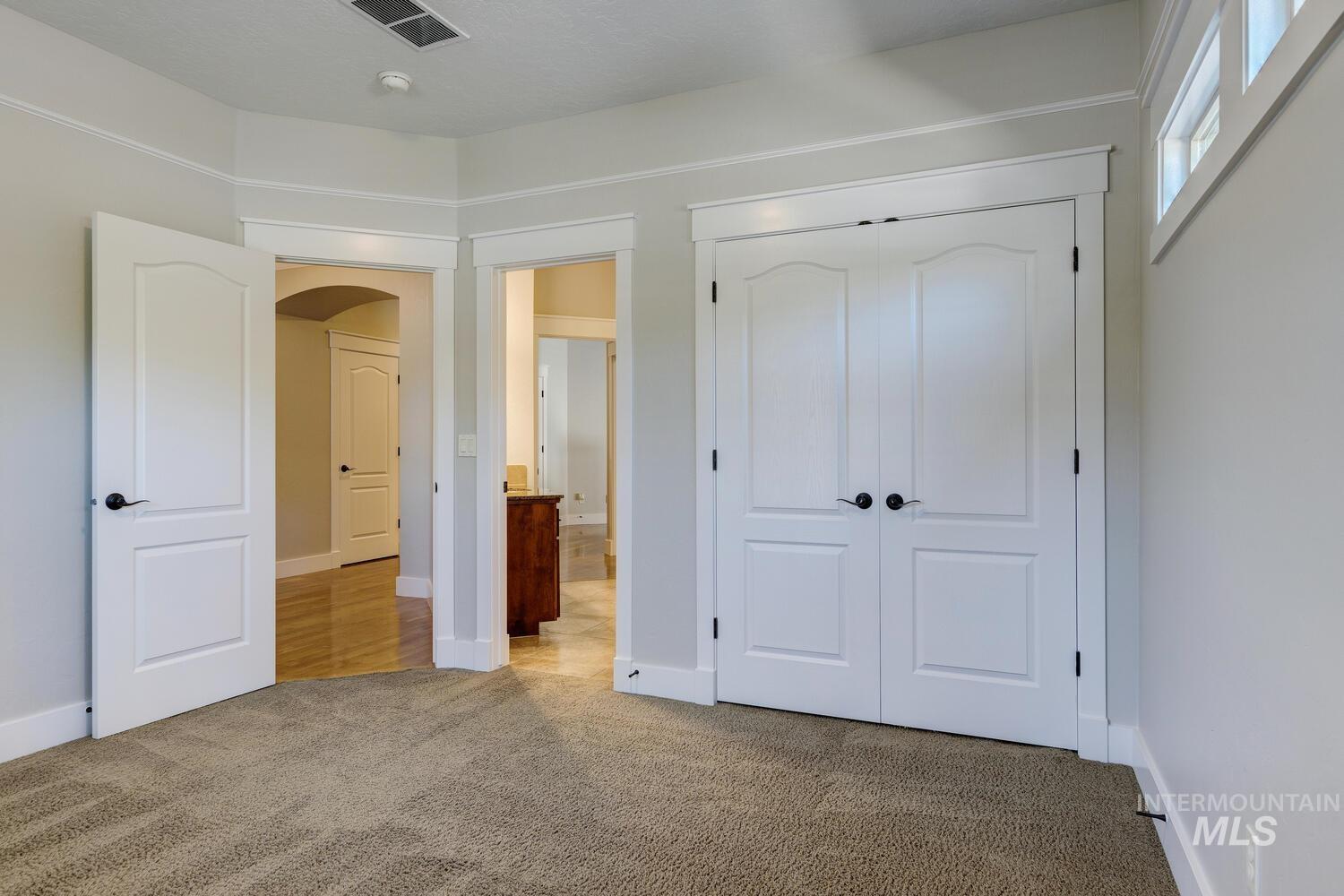 4291 S Montague, Meridian, Idaho 83642, 4 Bedrooms, 3 Bathrooms, Residential For Sale, Price $649,000,MLS 98970878