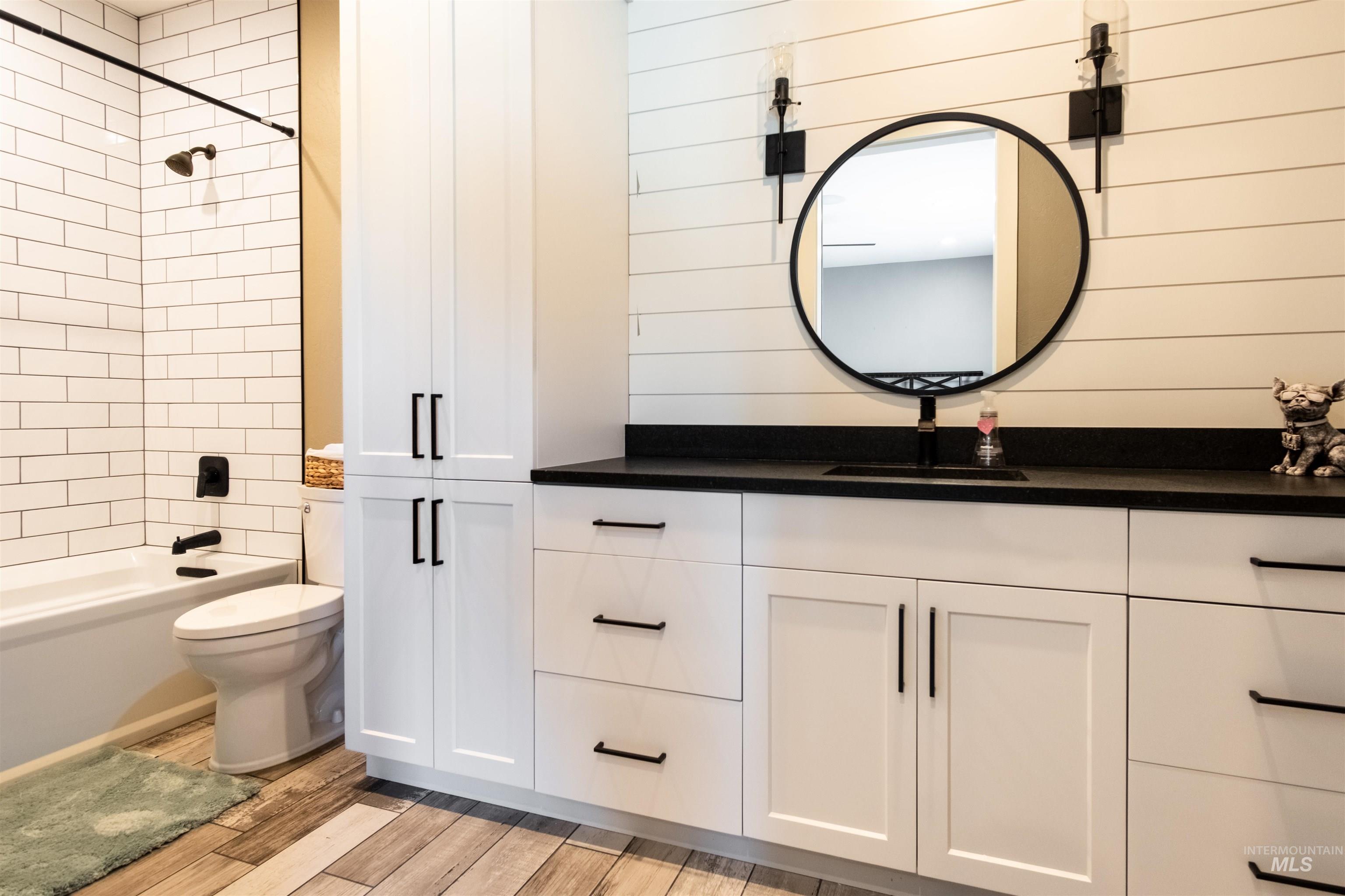 204 S 82 E, Burley, Idaho 83318, 5 Bedrooms, 4 Bathrooms, Residential For Sale, Price $1,670,000, 98970880