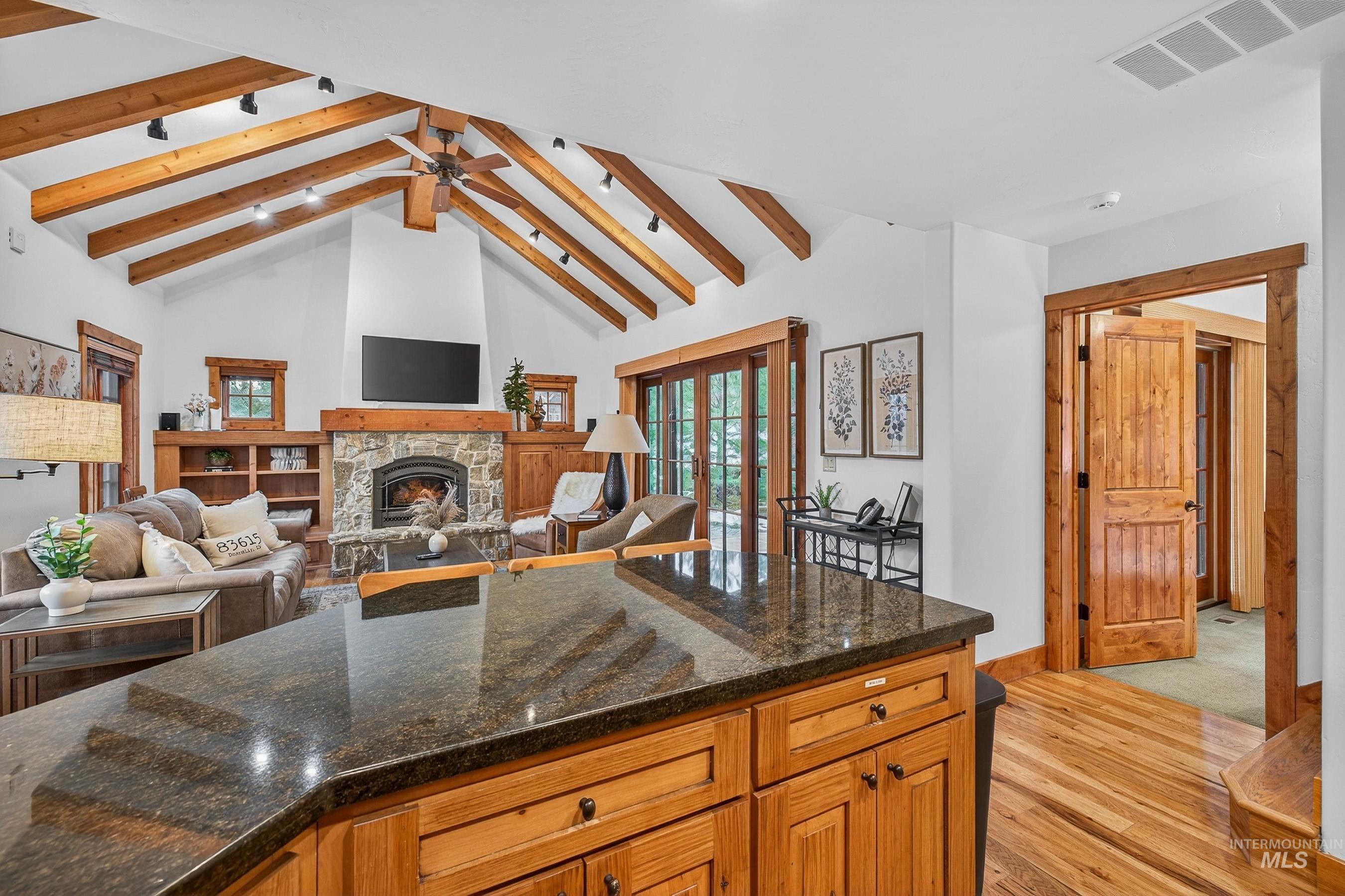 87 Clearwater Court, Donnelly, Idaho 83615, 2 Bedrooms, 2.5 Bathrooms, Residential For Sale, Price $1,190,000,MLS 98970883