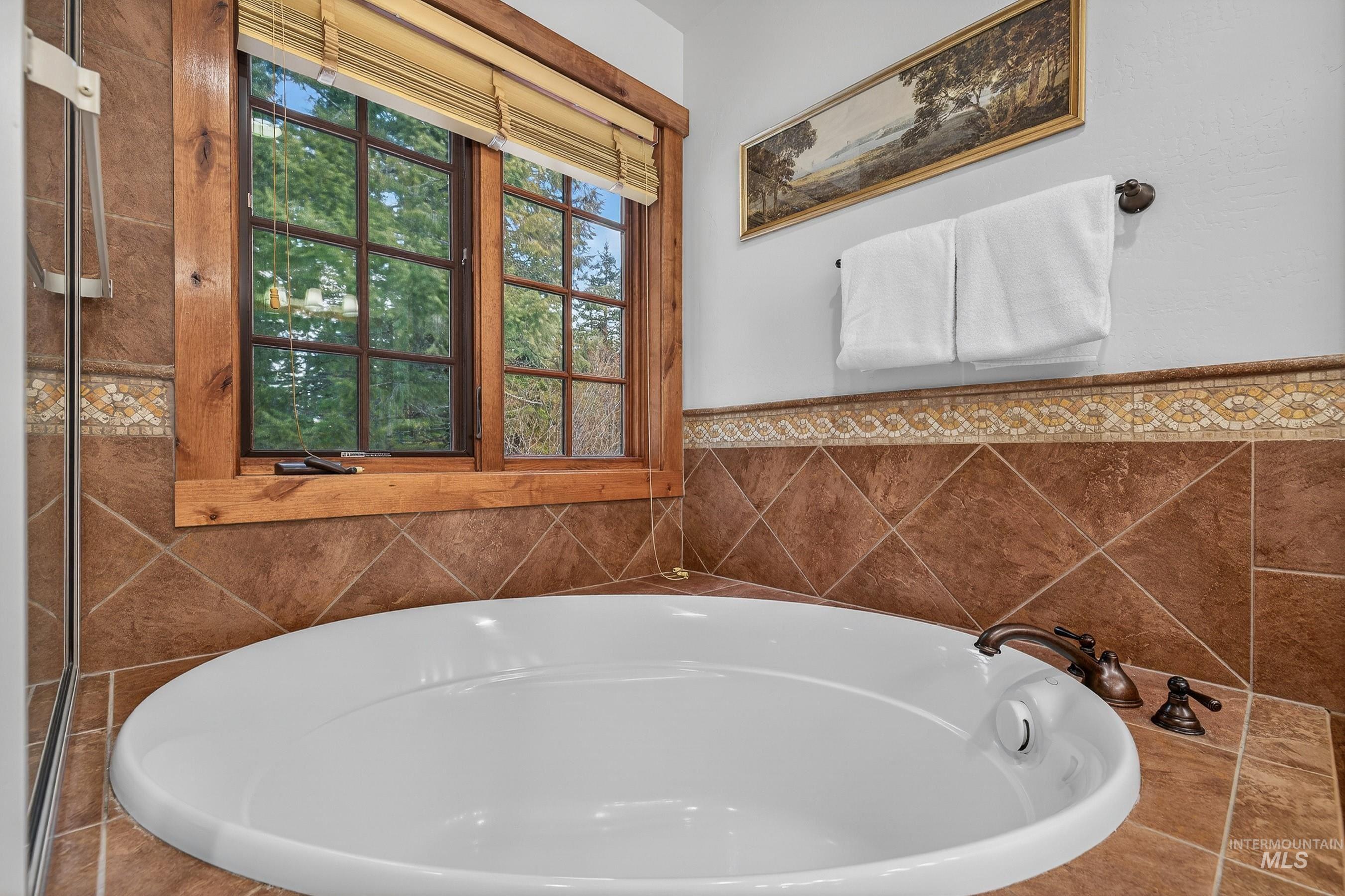 87 Clearwater Court, Donnelly, Idaho 83615, 2 Bedrooms, 2.5 Bathrooms, Residential For Sale, Price $1,190,000,MLS 98970883