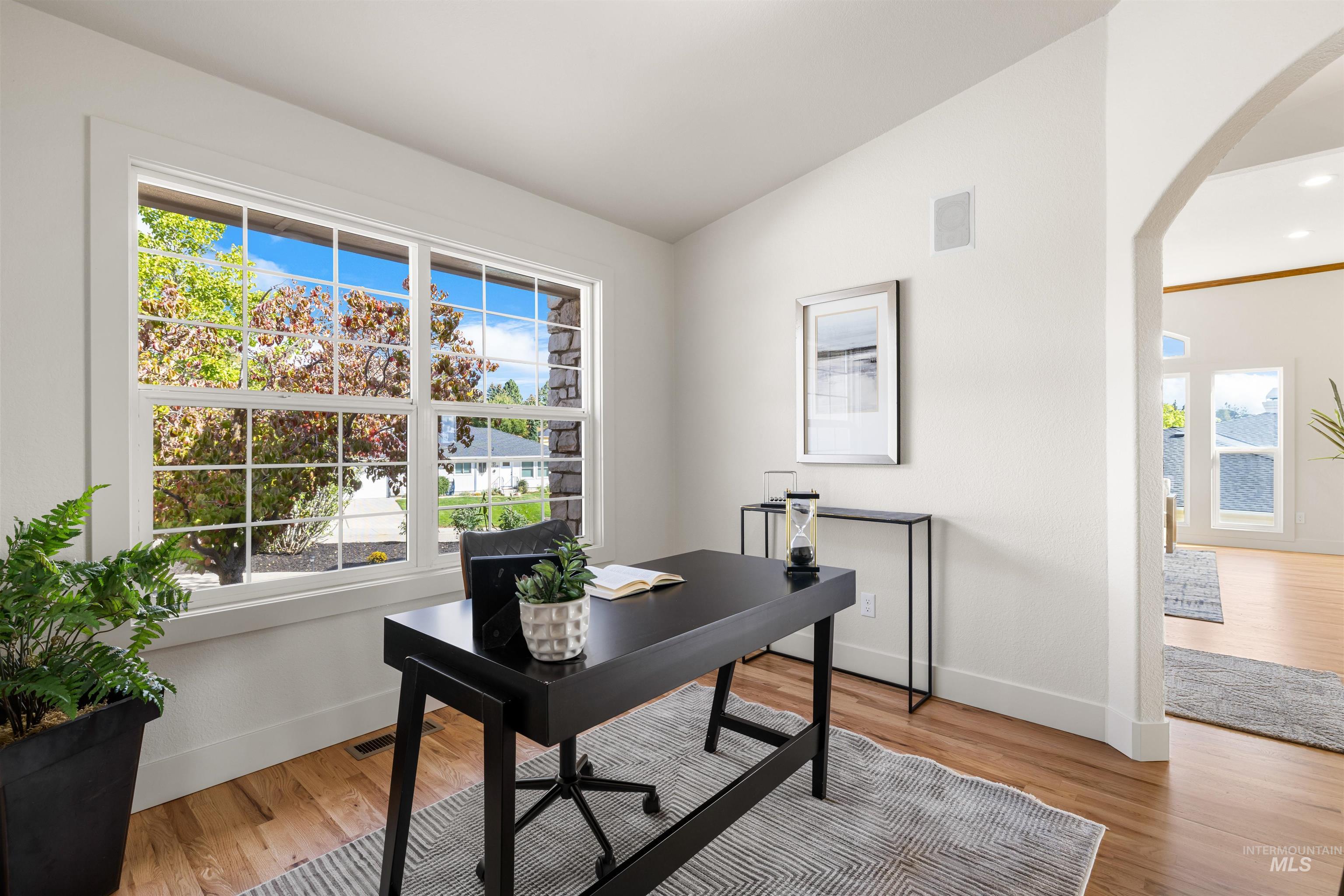 4055 N La Mesita Way, Boise, Idaho 83702, 5 Bedrooms, 3.5 Bathrooms, Residential For Sale, Price $1,375,000, 98970888