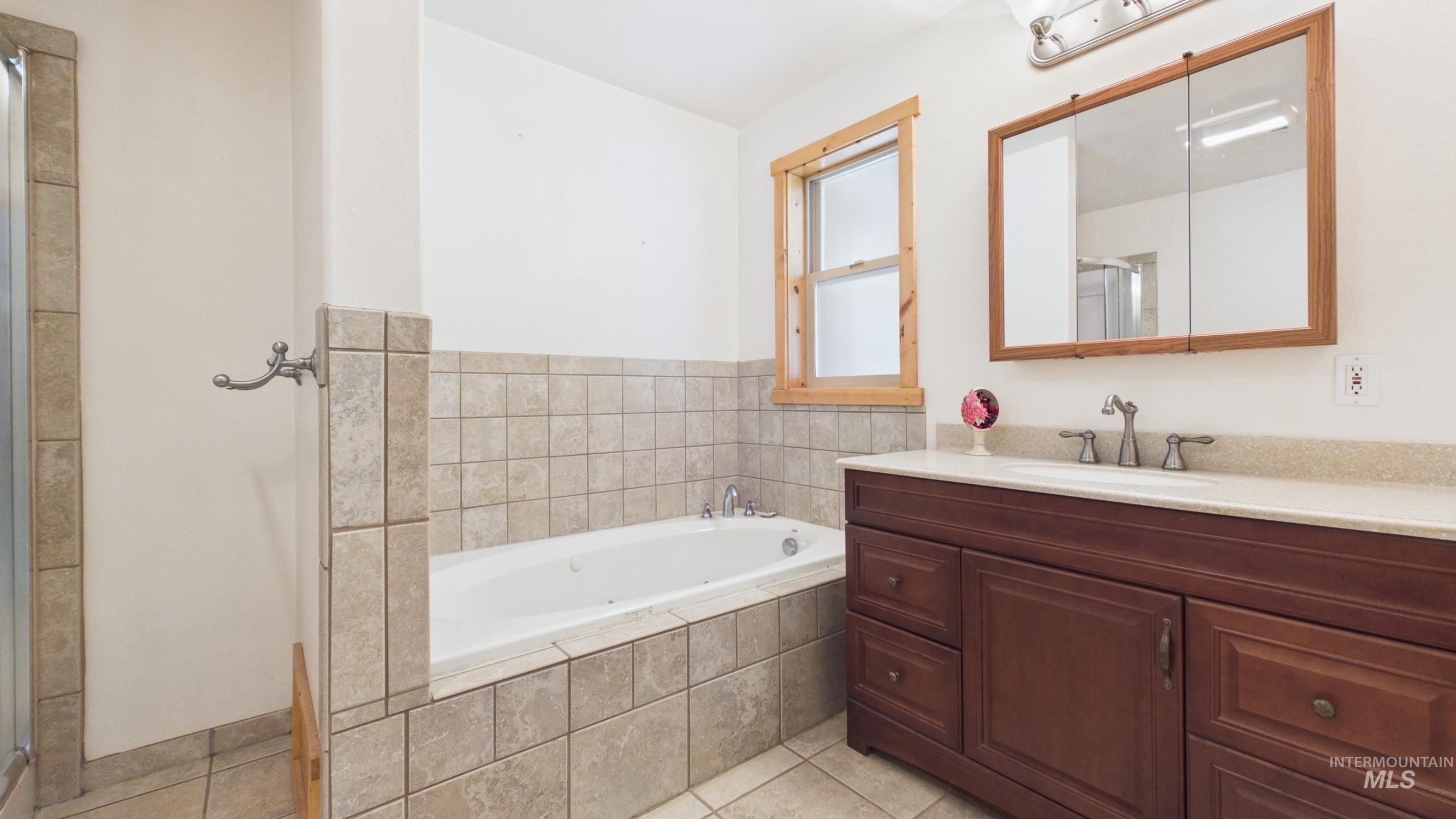 4474 Council Cuprum Rd, Council, Idaho 83612, 1 Bedroom, 1 Bathroom, Residential For Sale, Price $479,000, 98970897