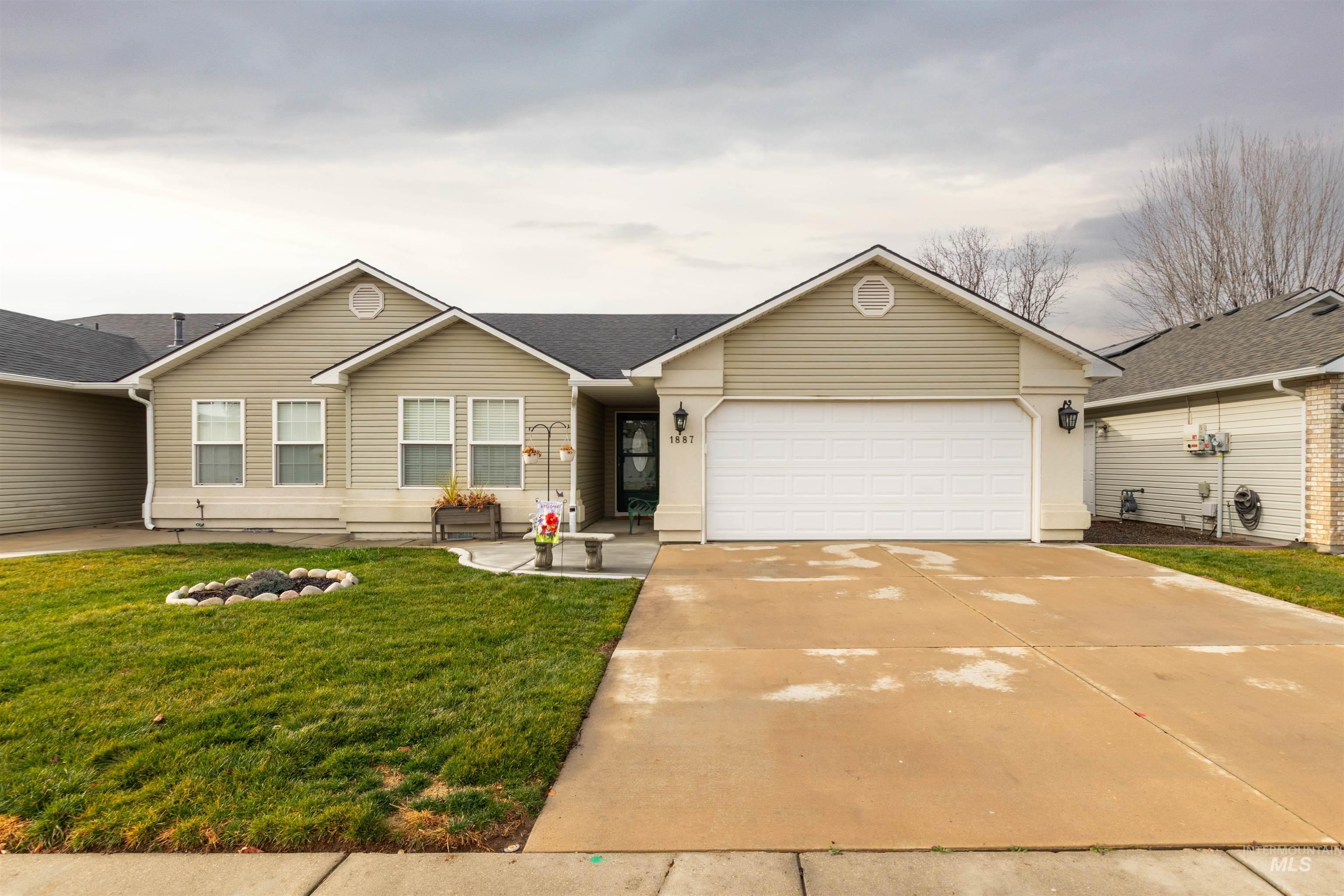 1887 N Buena Vista Ave, Meridian, Idaho 83646, 3 Bedrooms, 2 Bathrooms, Residential For Sale, Price $409,000,MLS 98970900