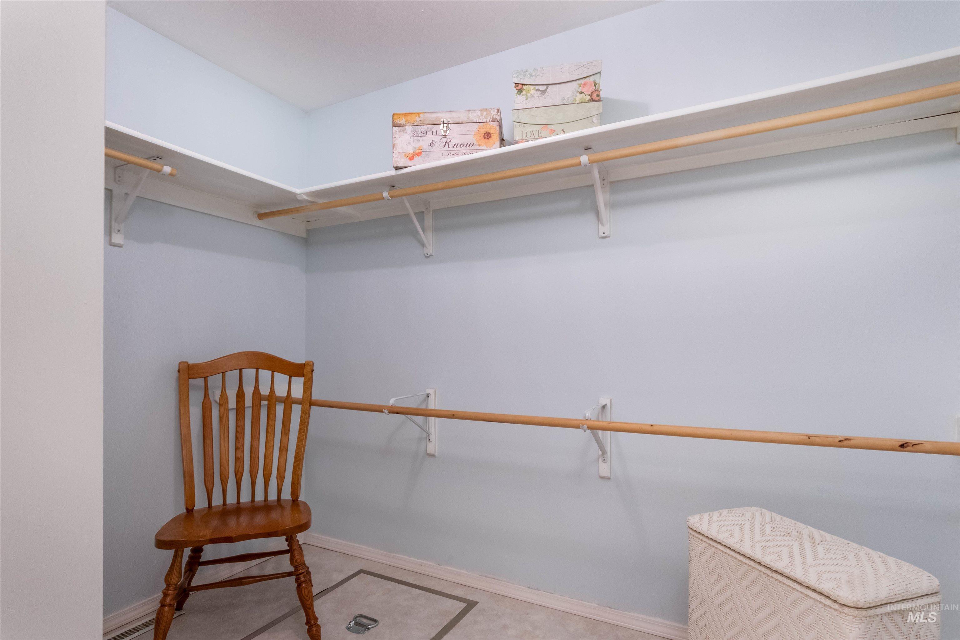 1887 N Buena Vista Ave, Meridian, Idaho 83646, 3 Bedrooms, 2 Bathrooms, Residential For Sale, Price $409,000,MLS 98970900