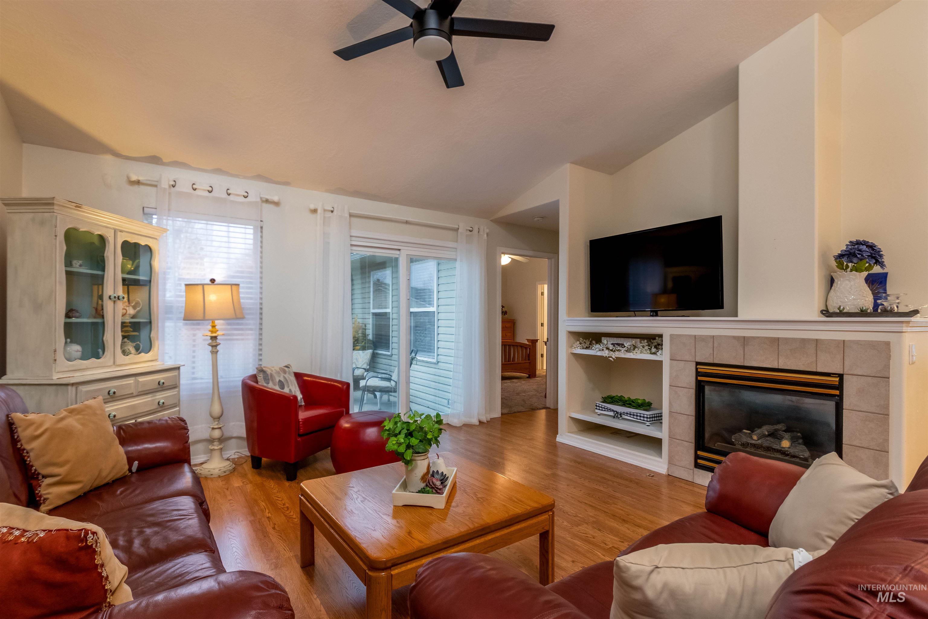 1887 N Buena Vista Ave, Meridian, Idaho 83646, 3 Bedrooms, 2 Bathrooms, Residential For Sale, Price $409,000,MLS 98970900