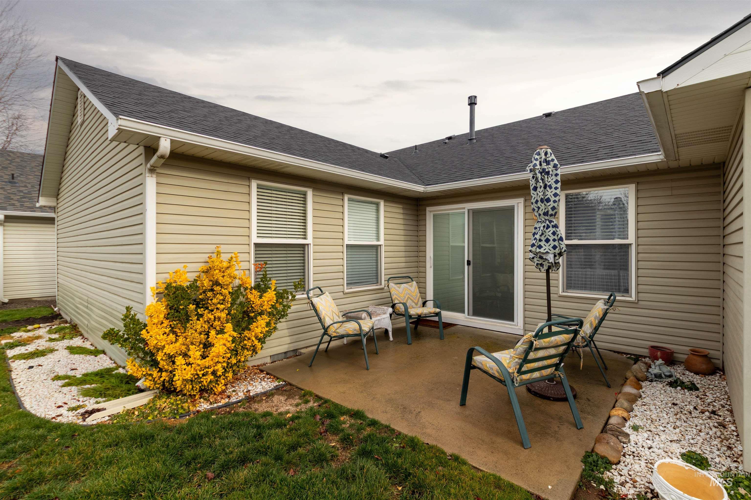 1887 N Buena Vista Ave, Meridian, Idaho 83646, 3 Bedrooms, 2 Bathrooms, Residential For Sale, Price $409,000,MLS 98970900