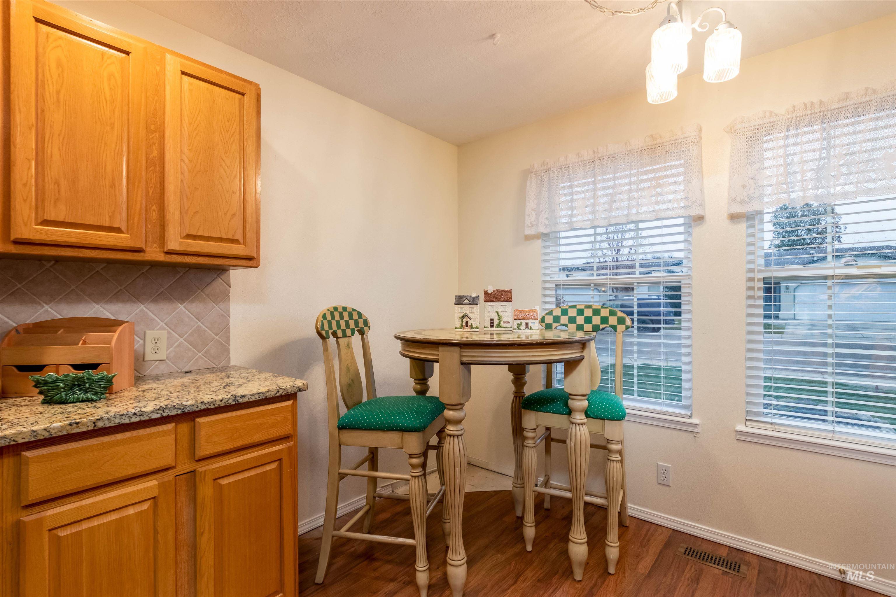 1887 N Buena Vista Ave, Meridian, Idaho 83646, 3 Bedrooms, 2 Bathrooms, Residential For Sale, Price $409,000,MLS 98970900