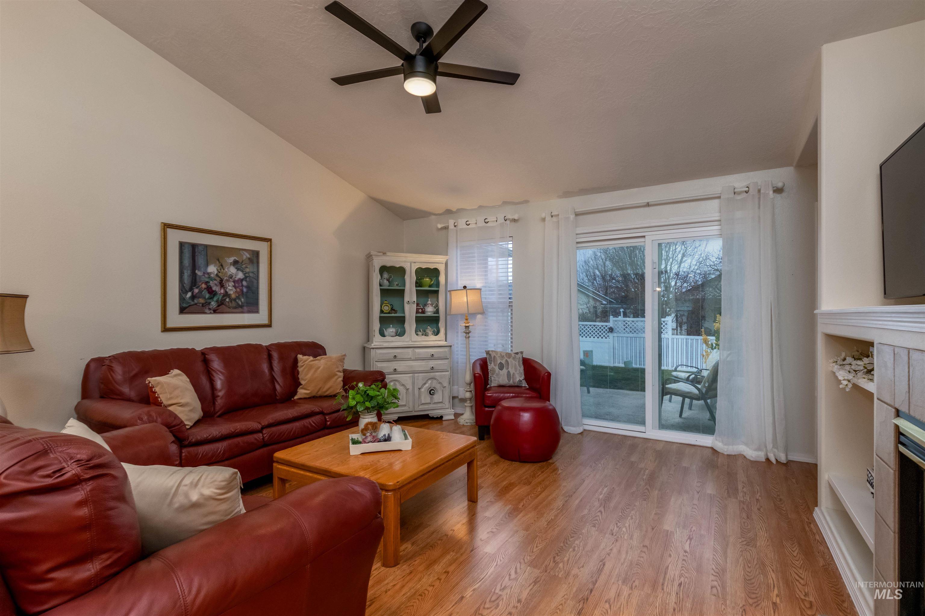 1887 N Buena Vista Ave, Meridian, Idaho 83646, 3 Bedrooms, 2 Bathrooms, Residential For Sale, Price $409,000,MLS 98970900