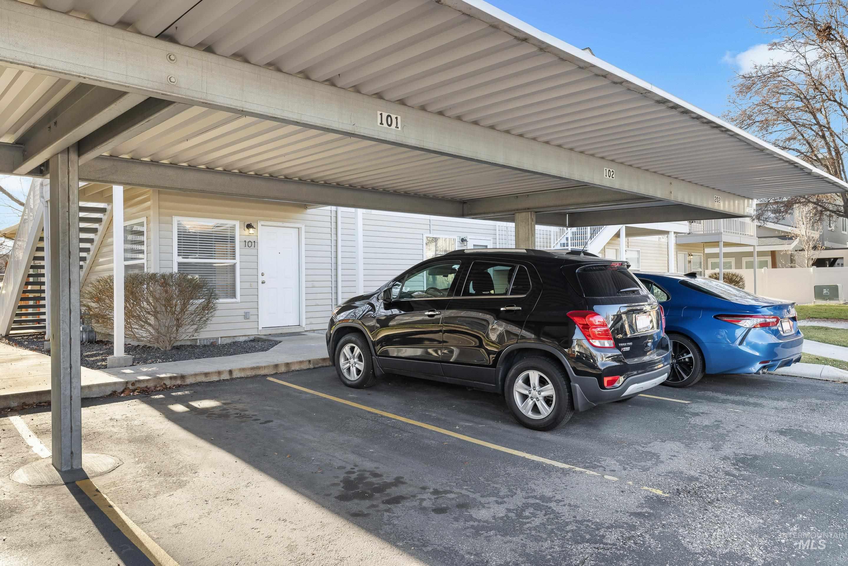 8909 W Irving St., Boise, Idaho 83704, 1 Bedroom, 1 Bathroom, Residential For Sale, Price $224,700,MLS 98970907