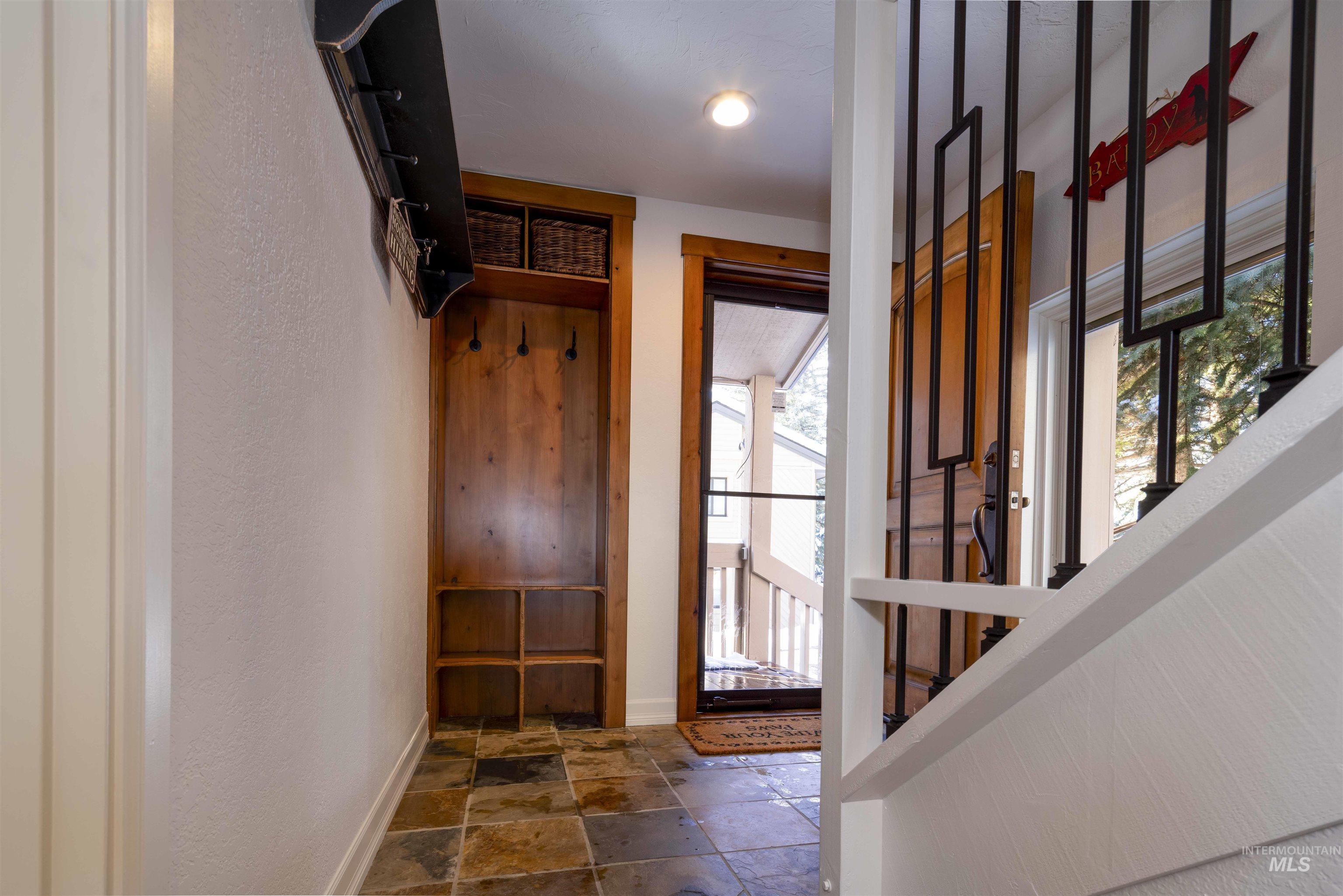 2639 Ridge Lane, Sun Valley, Idaho 83353, 2 Bedrooms, 2 Bathrooms, Residential For Sale, Price $1,139,000, 98970908