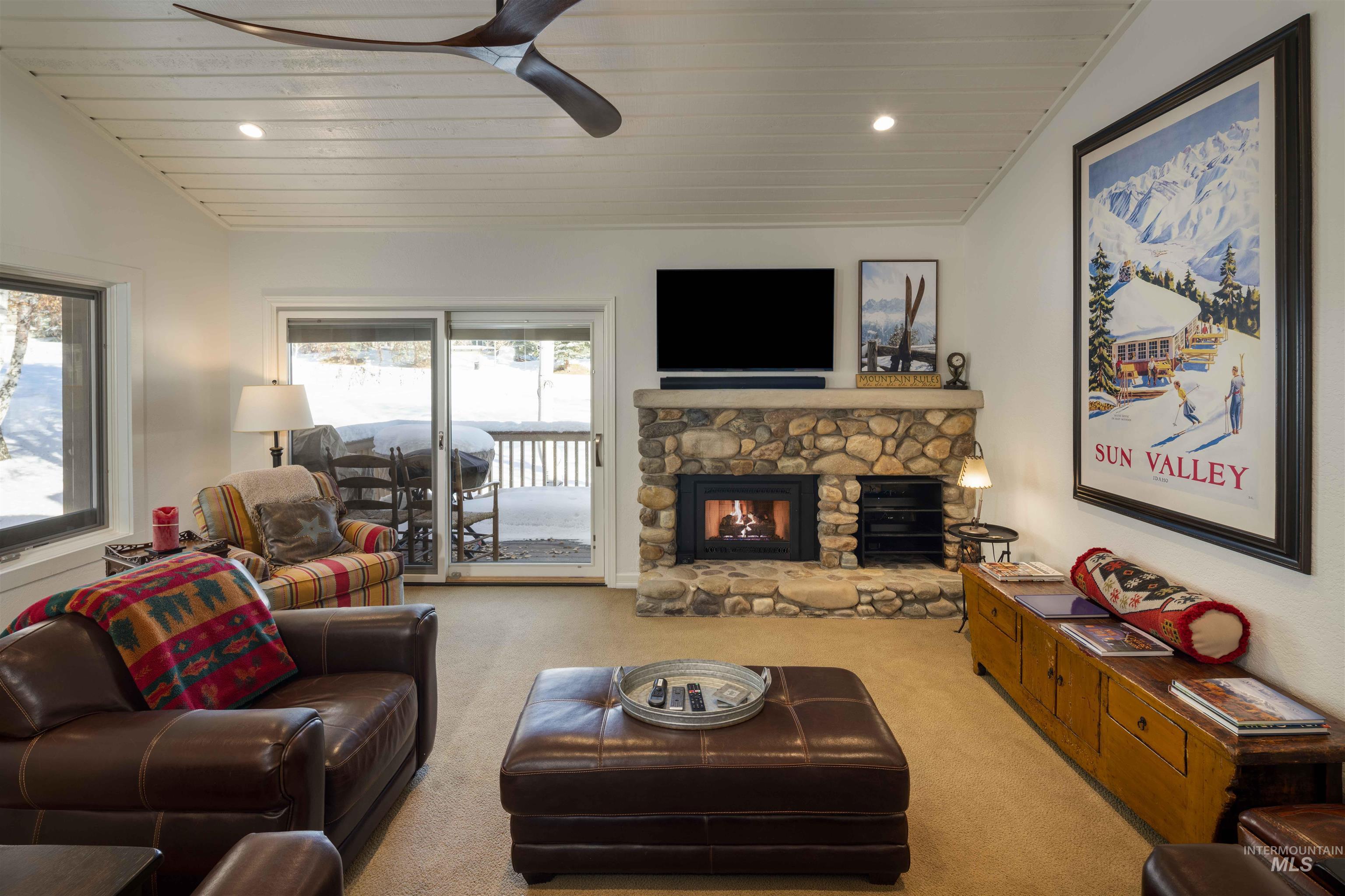 2639 Ridge Lane, Sun Valley, Idaho 83353, 2 Bedrooms, 2 Bathrooms, Residential For Sale, Price $1,139,000, 98970908