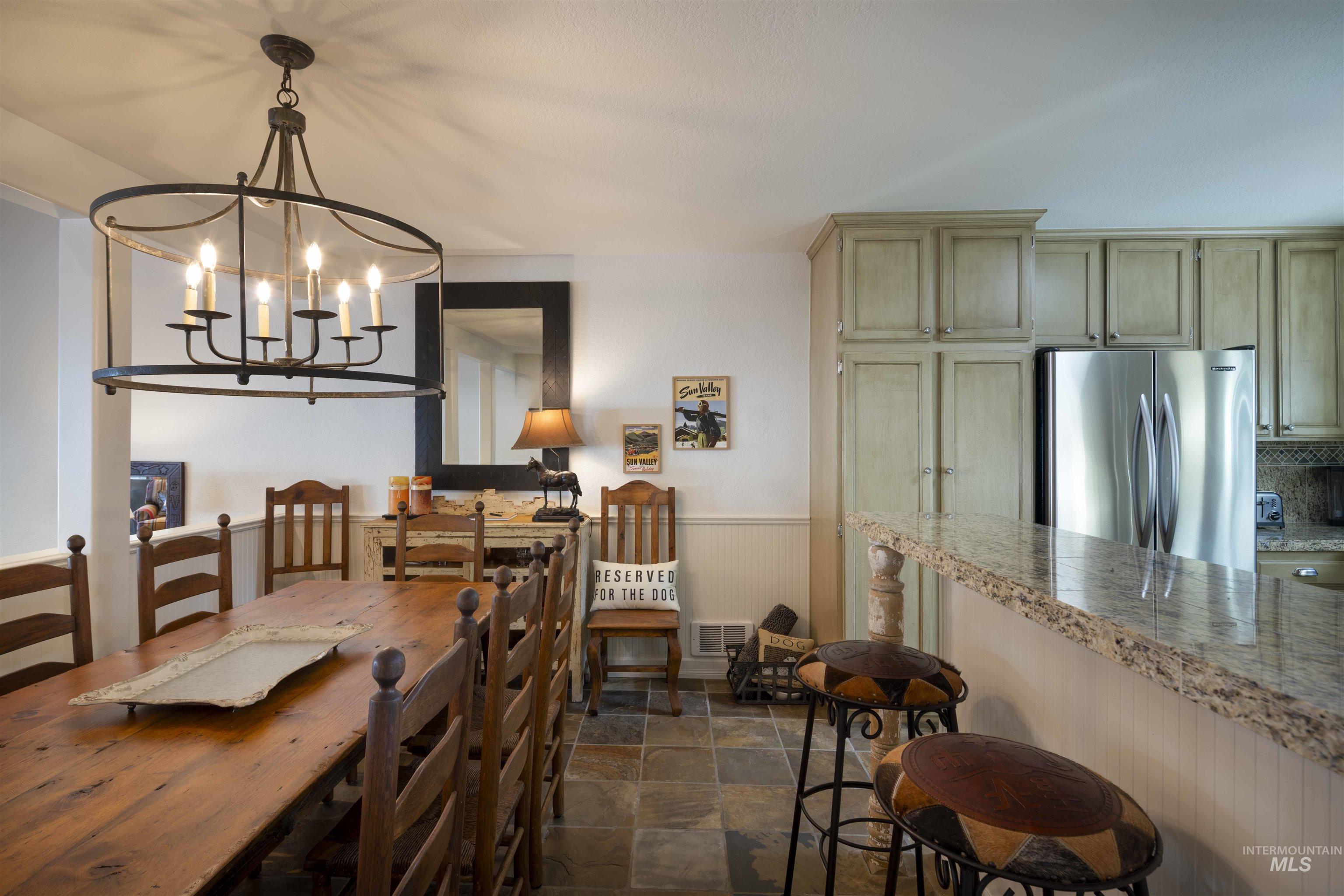 2639 Ridge Lane, Sun Valley, Idaho 83353, 2 Bedrooms, 2 Bathrooms, Residential For Sale, Price $1,139,000, 98970908