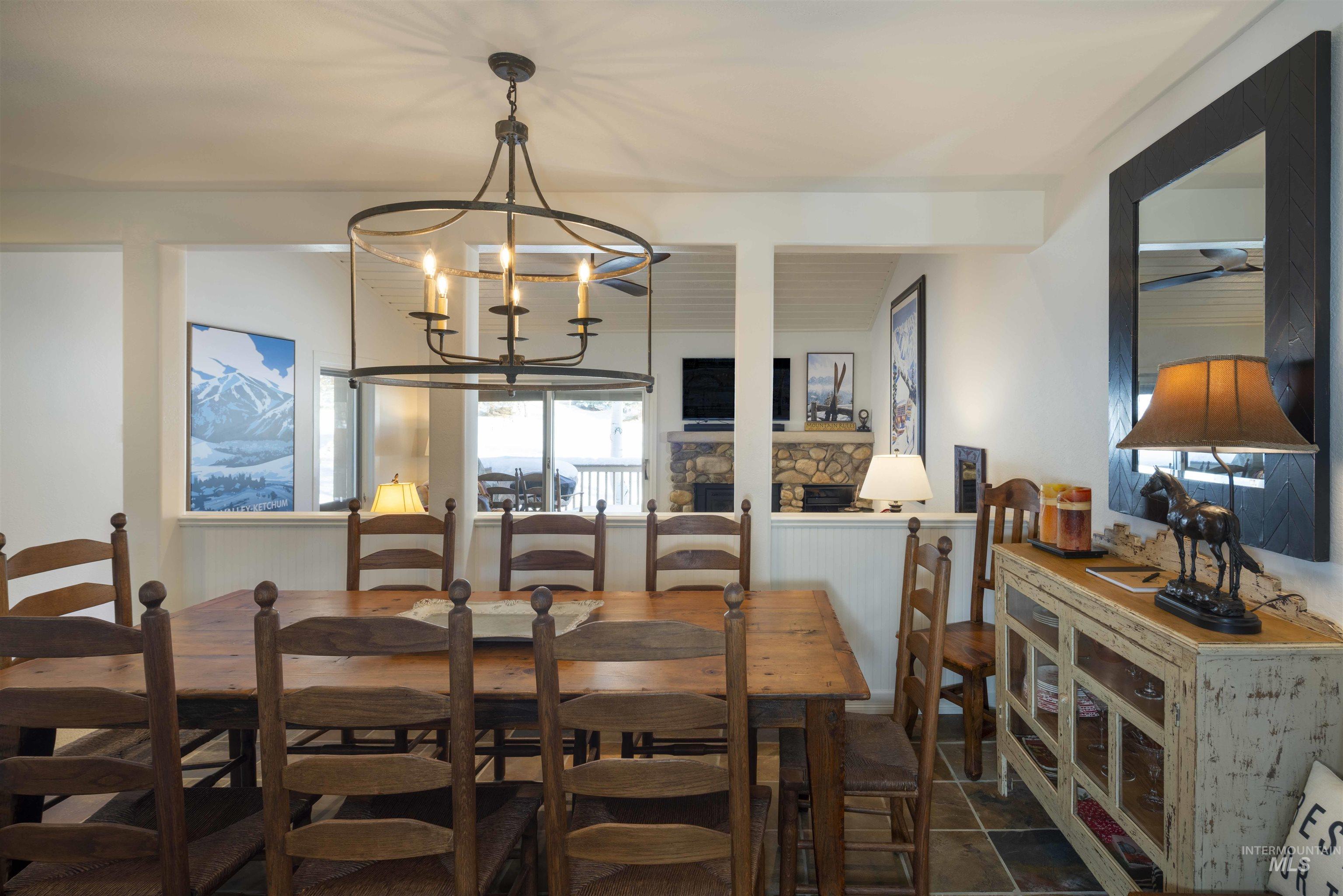 2639 Ridge Lane, Sun Valley, Idaho 83353, 2 Bedrooms, 2 Bathrooms, Residential For Sale, Price $1,139,000, 98970908