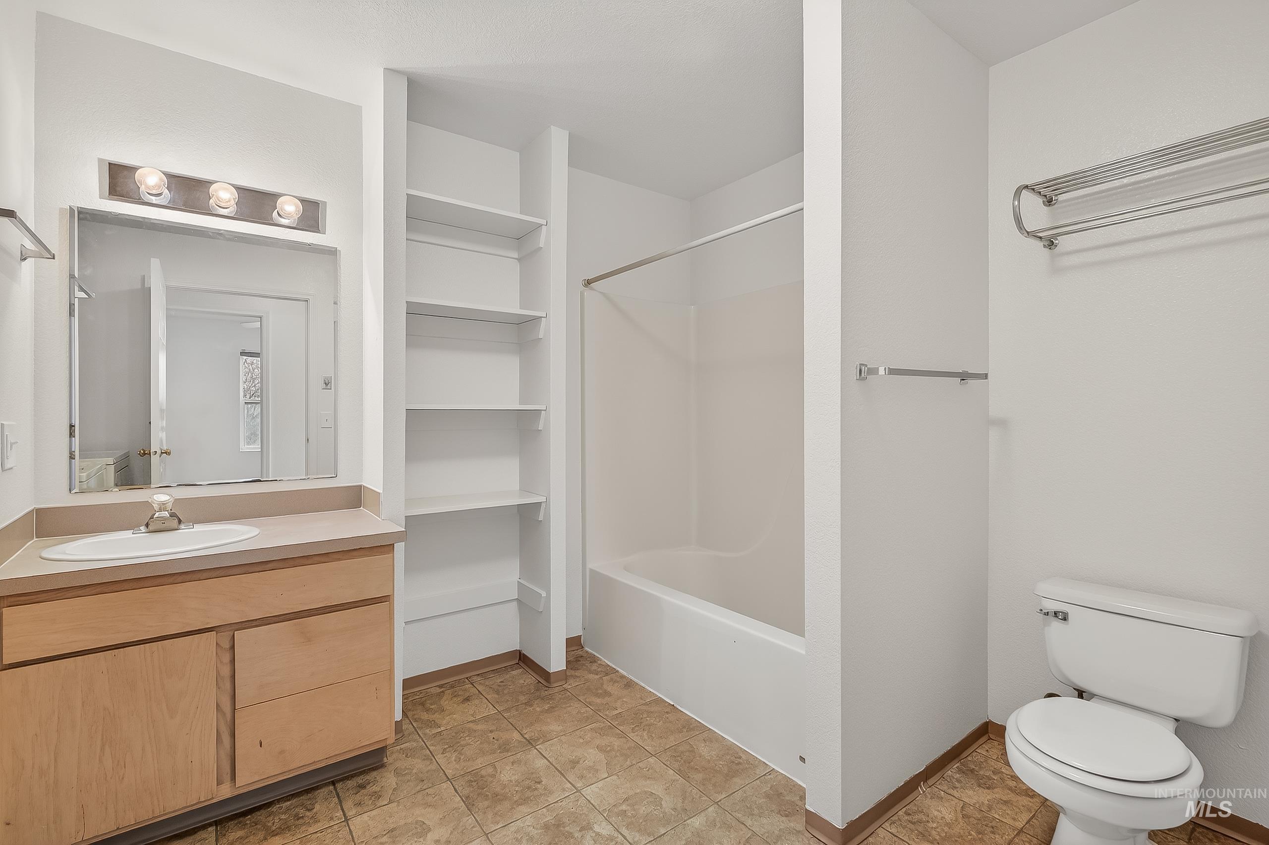 131 Baker #103, Moscow, Idaho 83843, 3 Bedrooms, 2 Bathrooms, Residential For Sale, Price $249,000,MLS 98970910