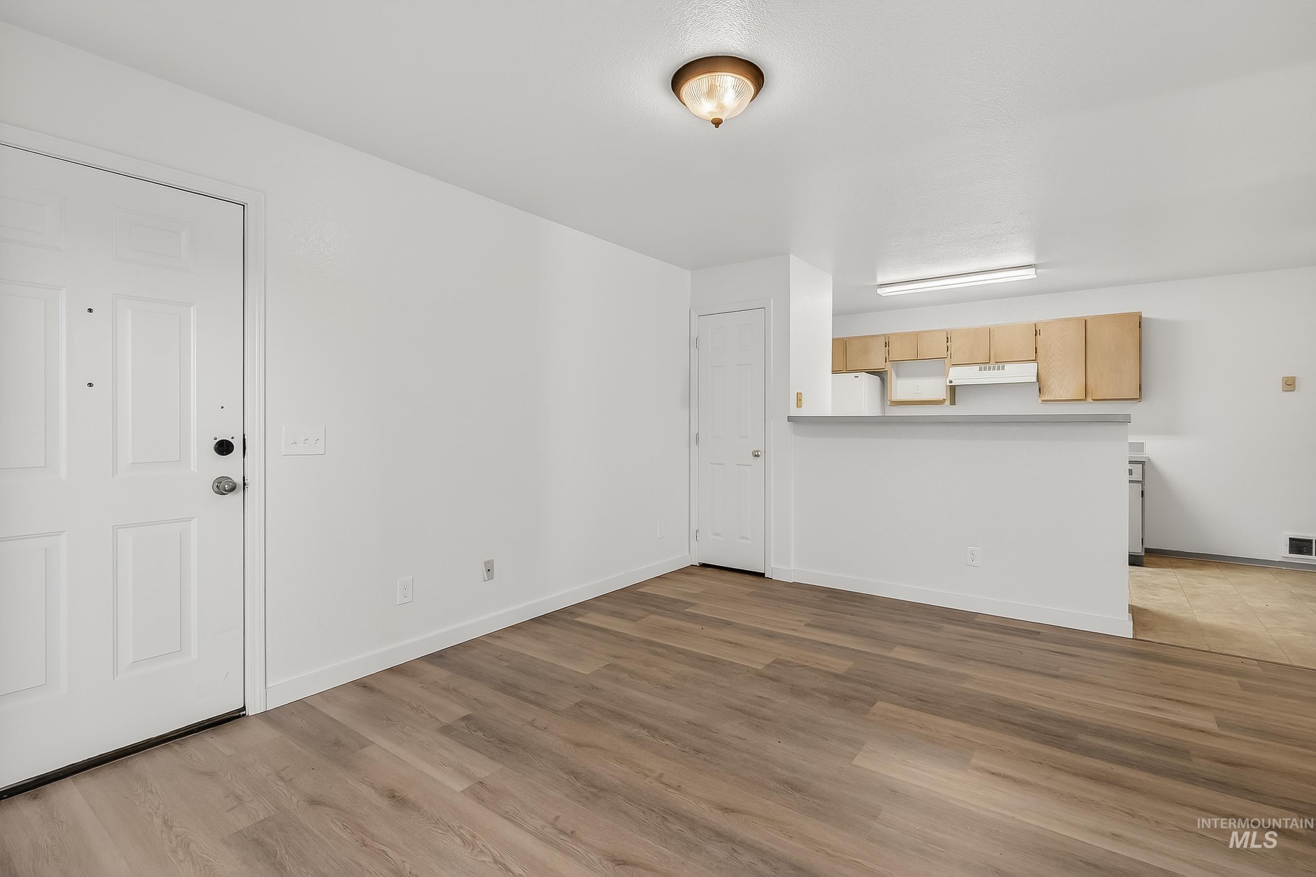 131 Baker #103, Moscow, Idaho 83843, 3 Bedrooms, 2 Bathrooms, Residential For Sale, Price $249,000,MLS 98970910