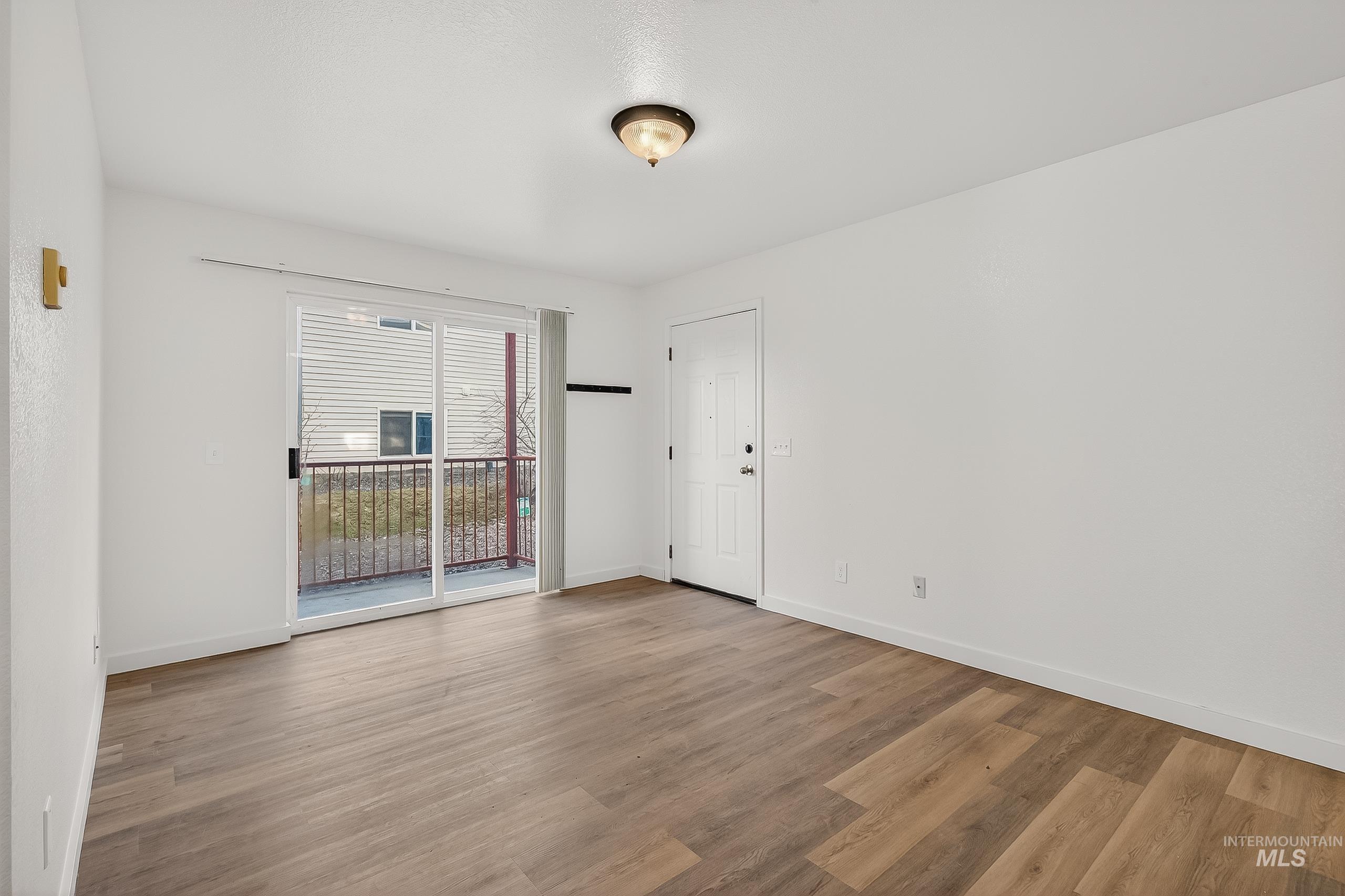 131 Baker #103, Moscow, Idaho 83843, 3 Bedrooms, 2 Bathrooms, Residential For Sale, Price $300,000, 98970910