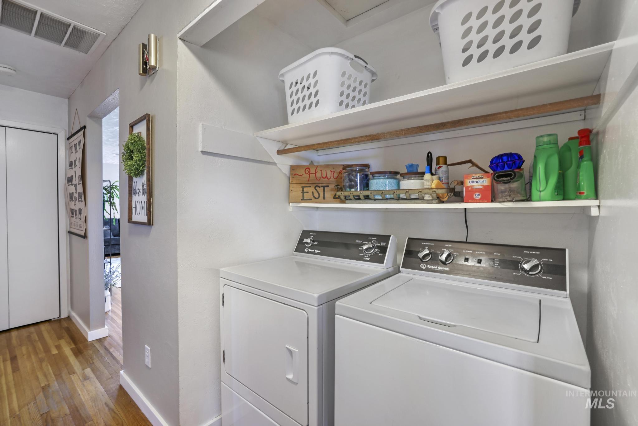 294 S 100 W, Burley, Idaho 83318-0000, 4 Bedrooms, 3 Bathrooms, Residential For Sale, Price $650,000, 98970916